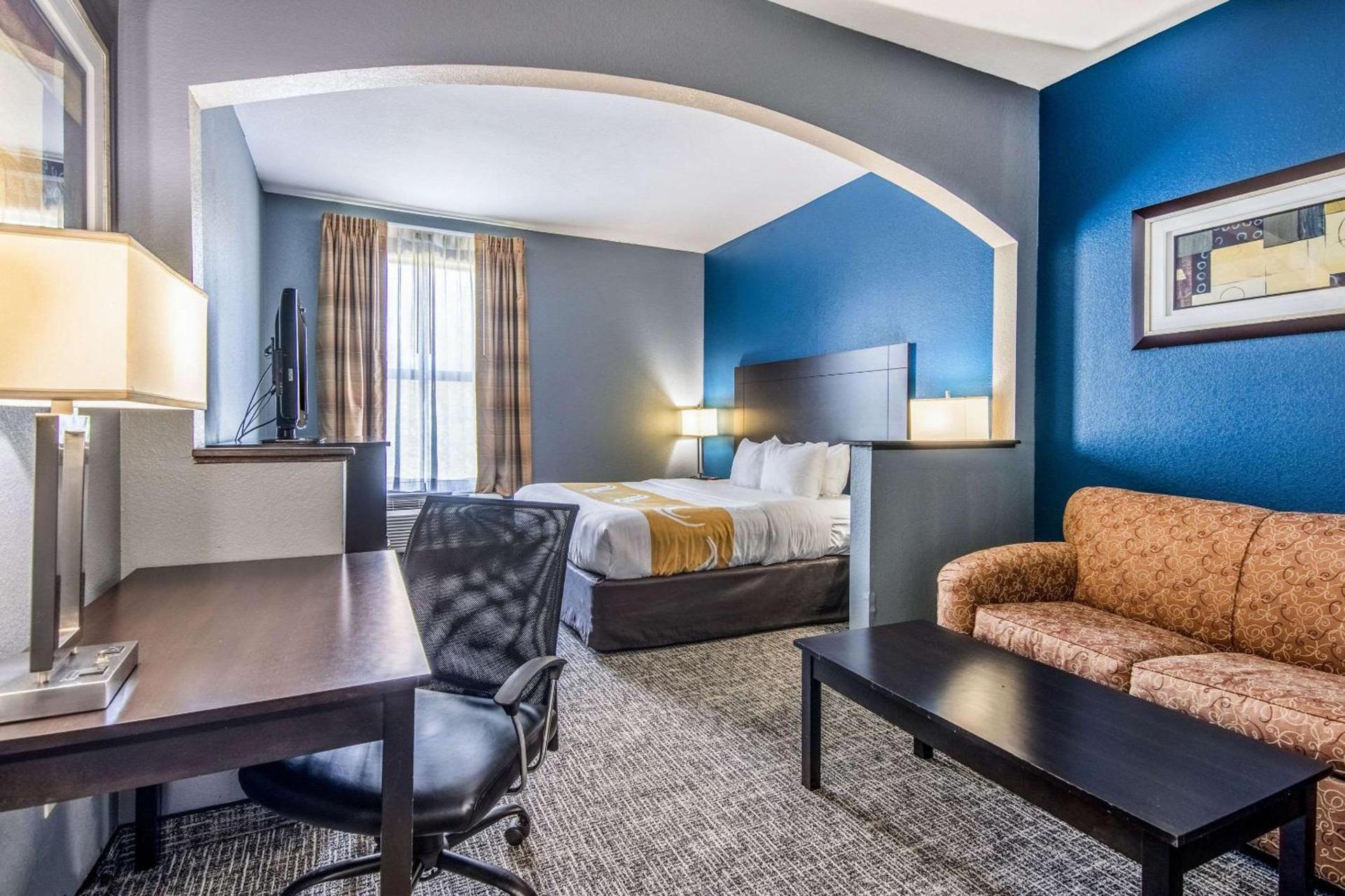 Quality Suites Maumelle - Little Rock Northwest photo 22