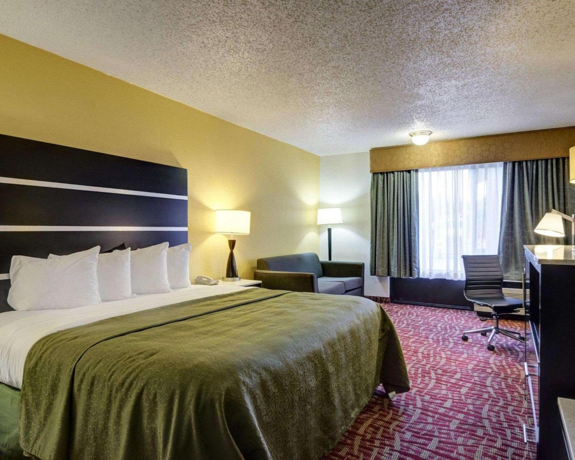 Quality Inn Fort Smith I-540 photo 18