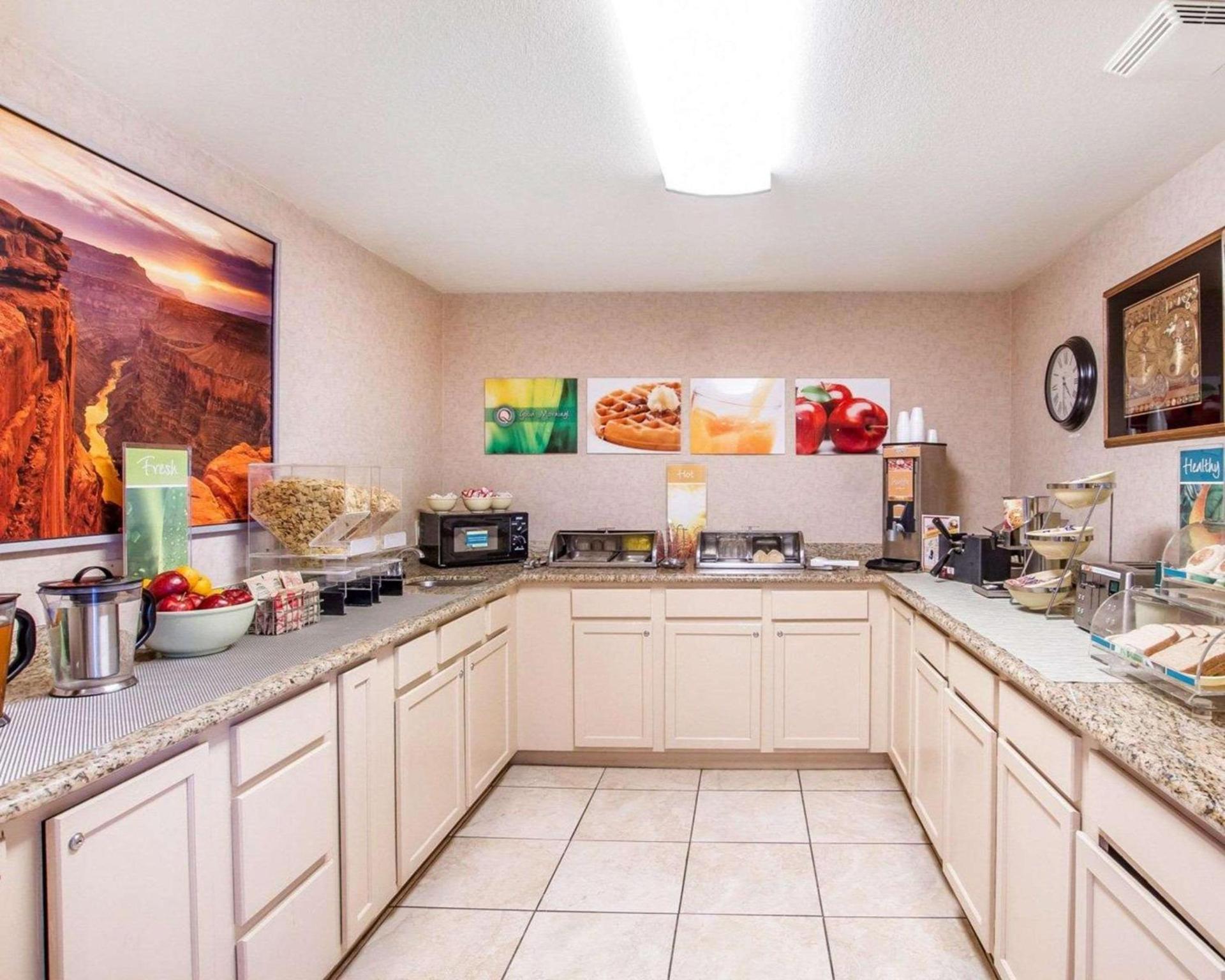Baymont by Wyndham Chandler I-10 photo 30