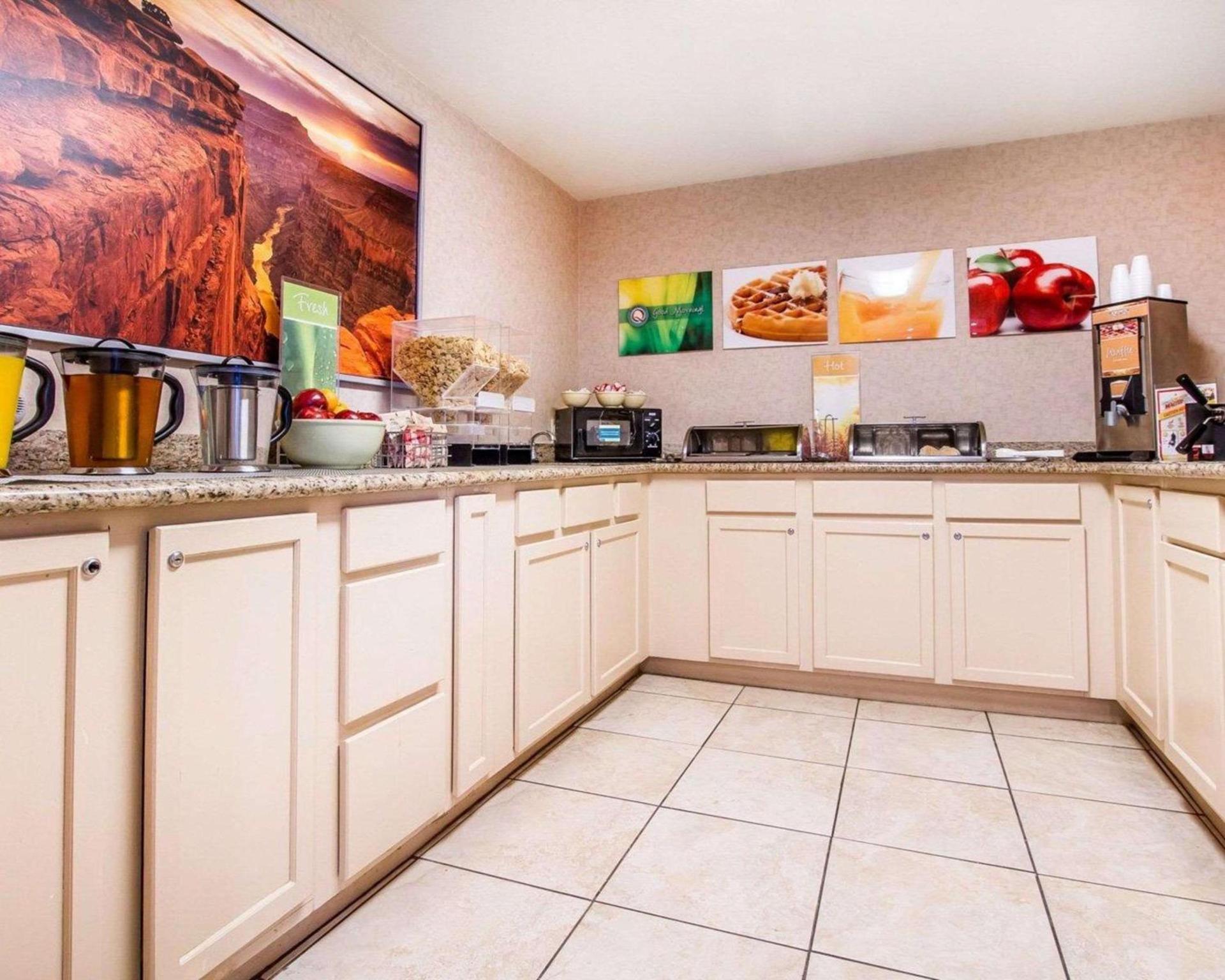 Baymont by Wyndham Chandler I-10 photo 32