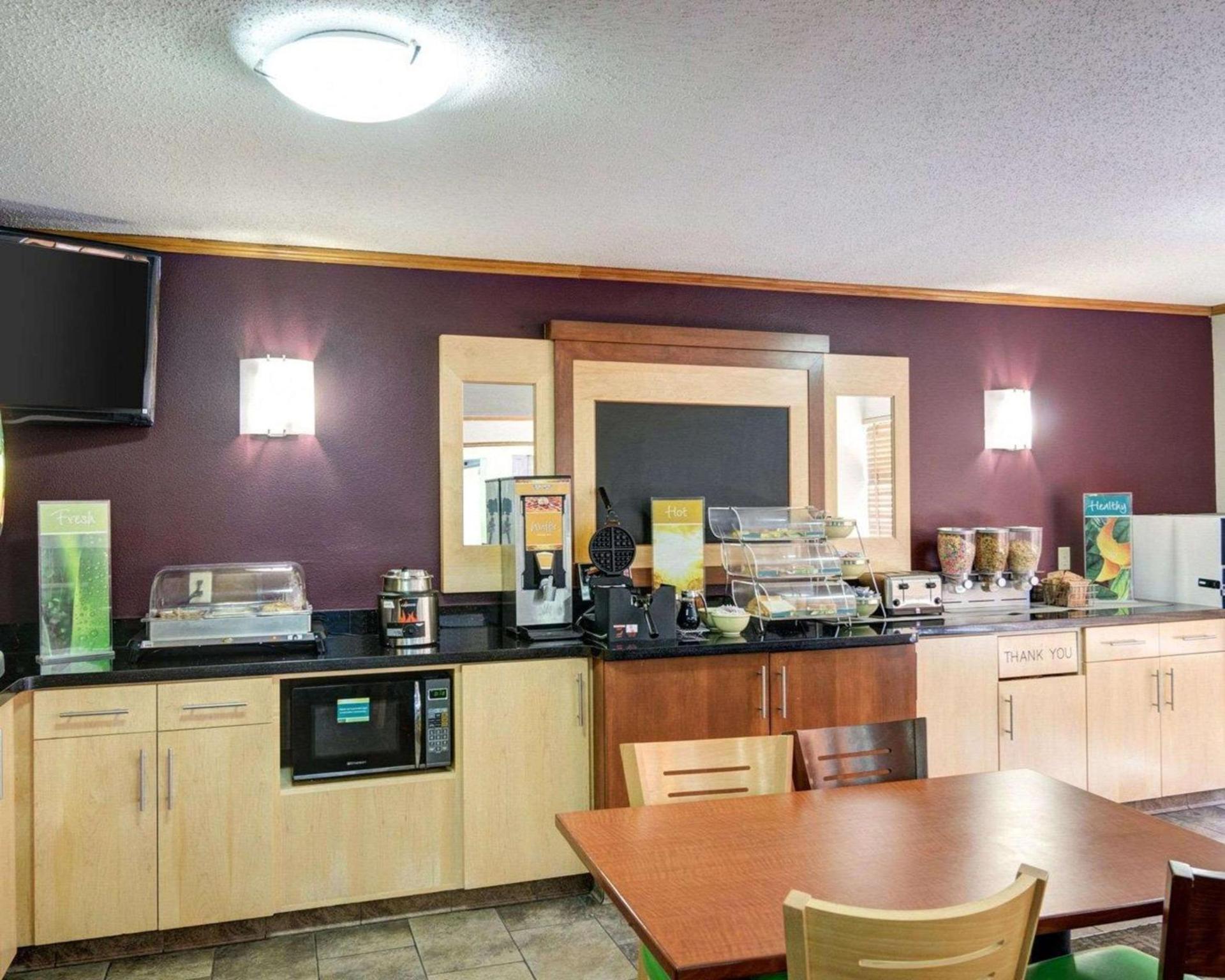 Quality Inn Fort Smith I-540 photo 13