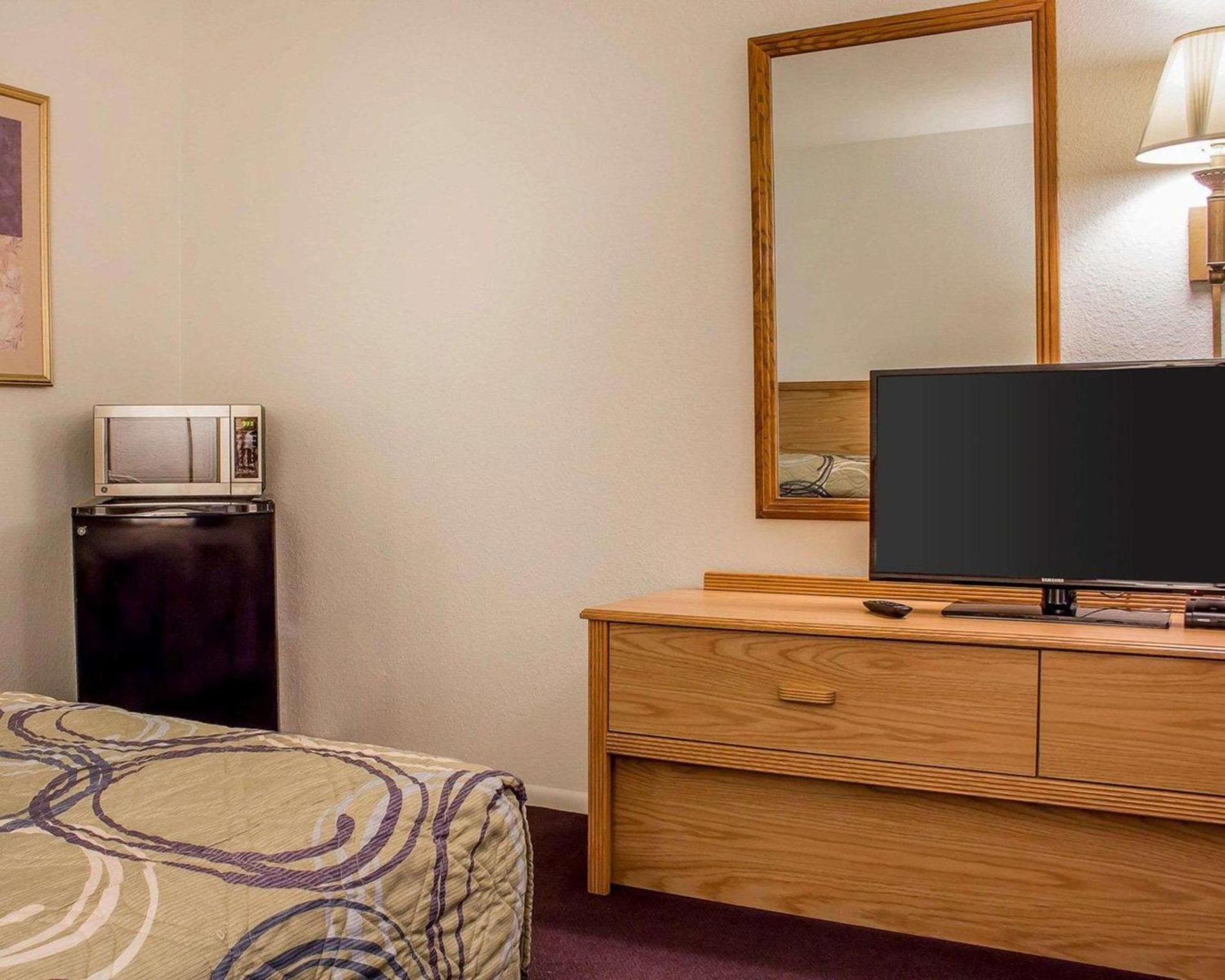 Rodeway Inn Silver Creek Inn photo 14