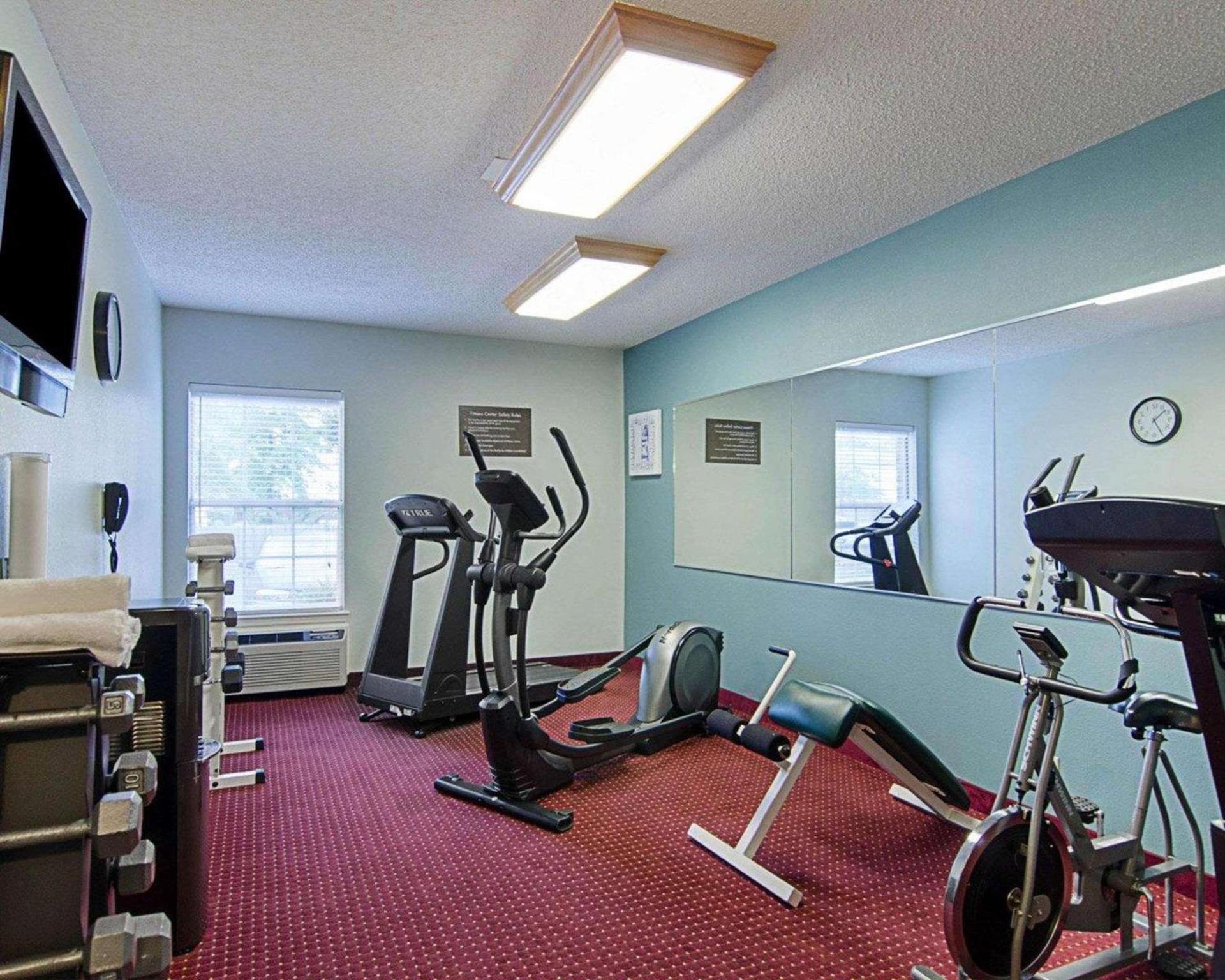 Quality Inn & Suites Little Rock West photo 25