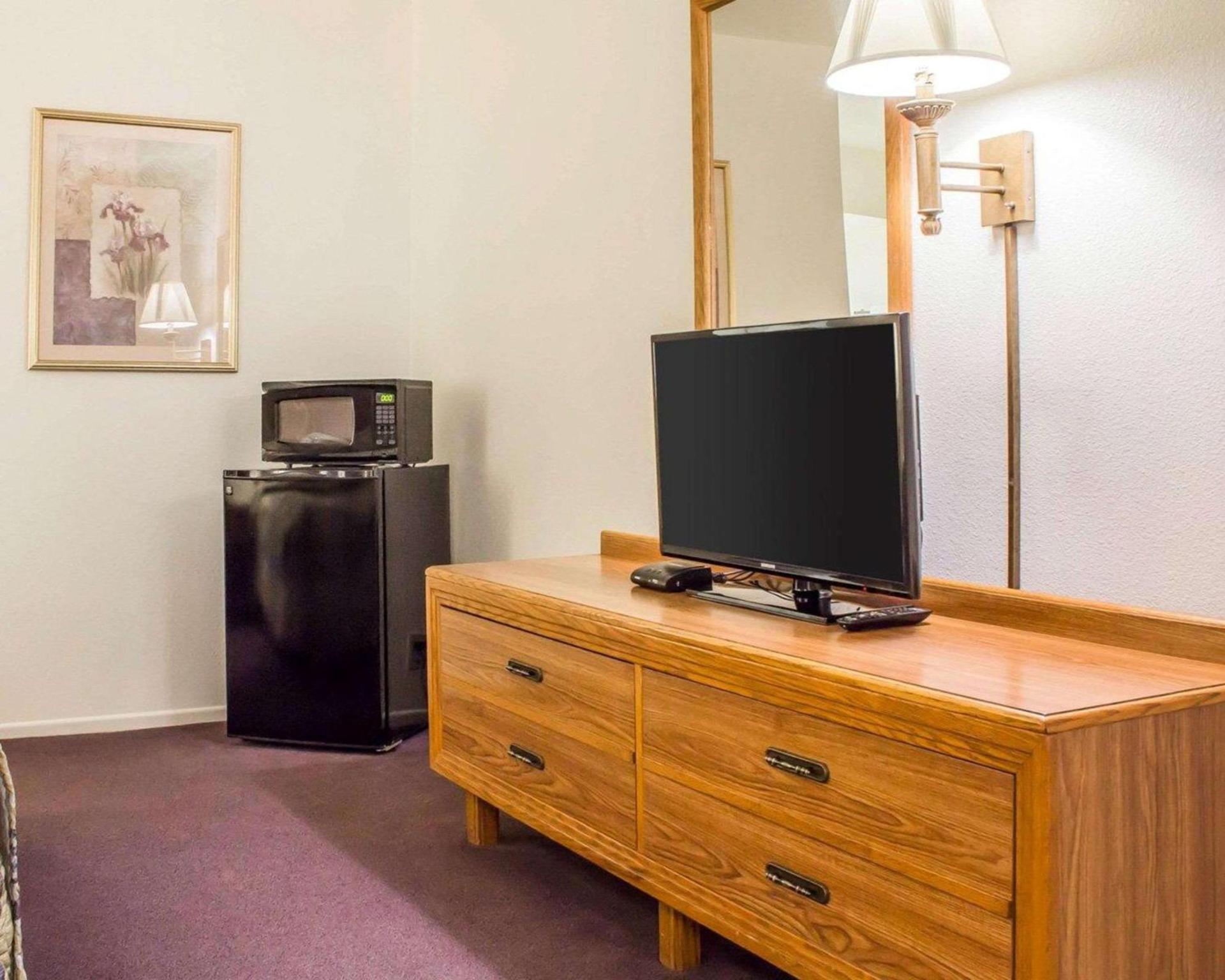 Rodeway Inn Silver Creek Inn photo 21
