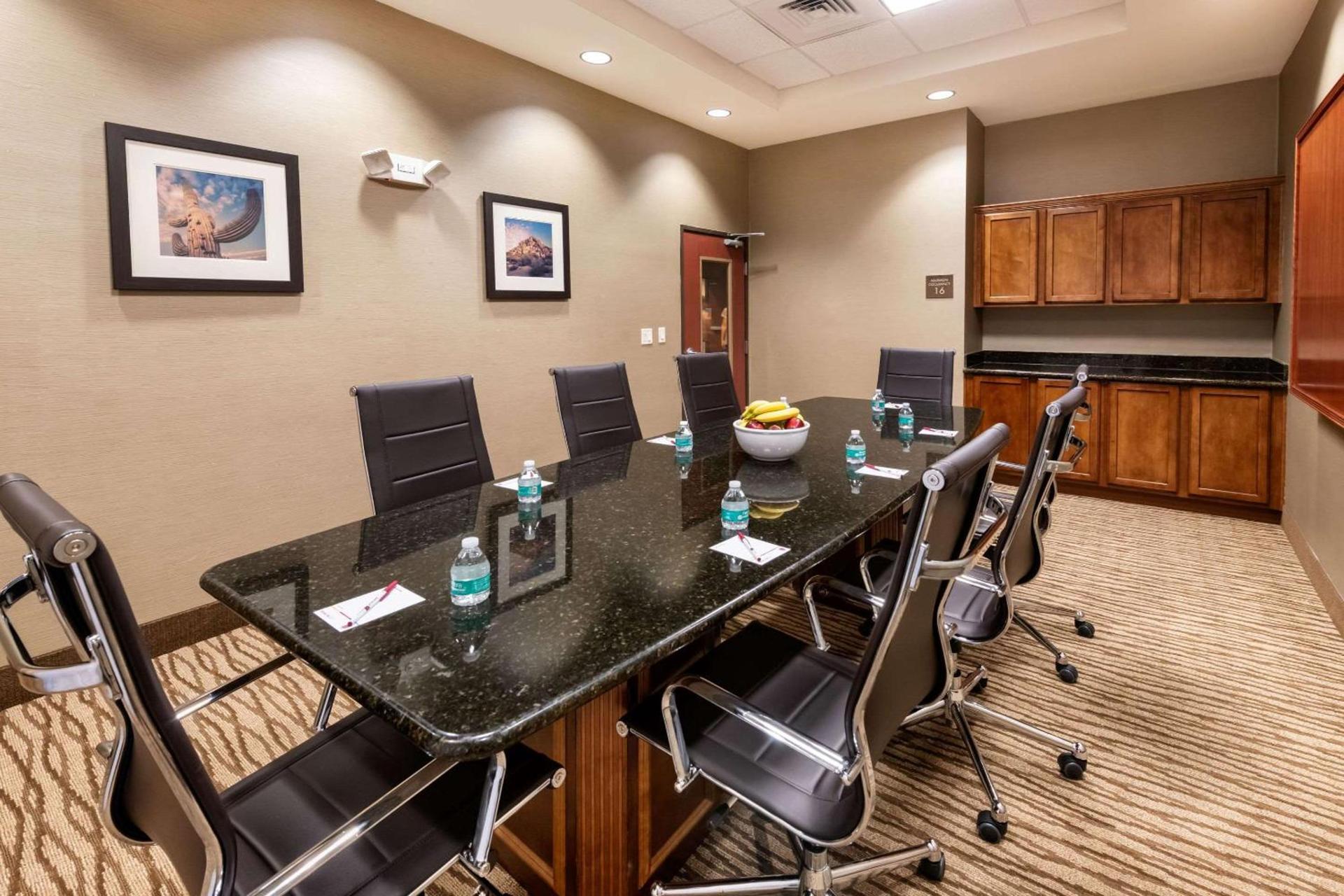 Comfort Suites Goodyear-West Phoenix photo 54