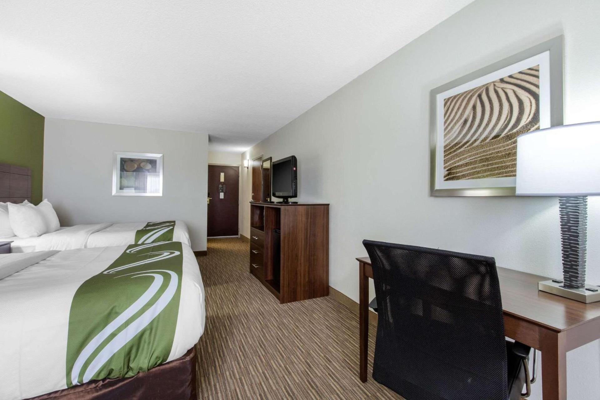 Quality Inn & Suites Mountain Home North photo 25