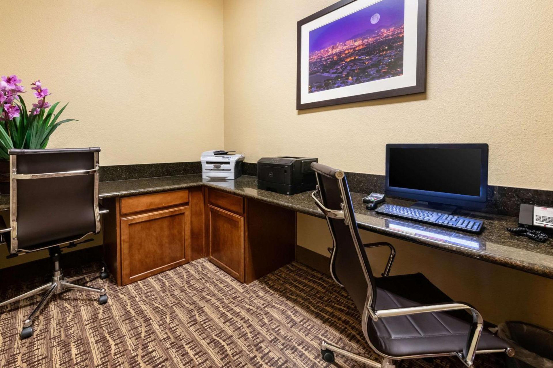 Comfort Suites Goodyear-West Phoenix photo 50