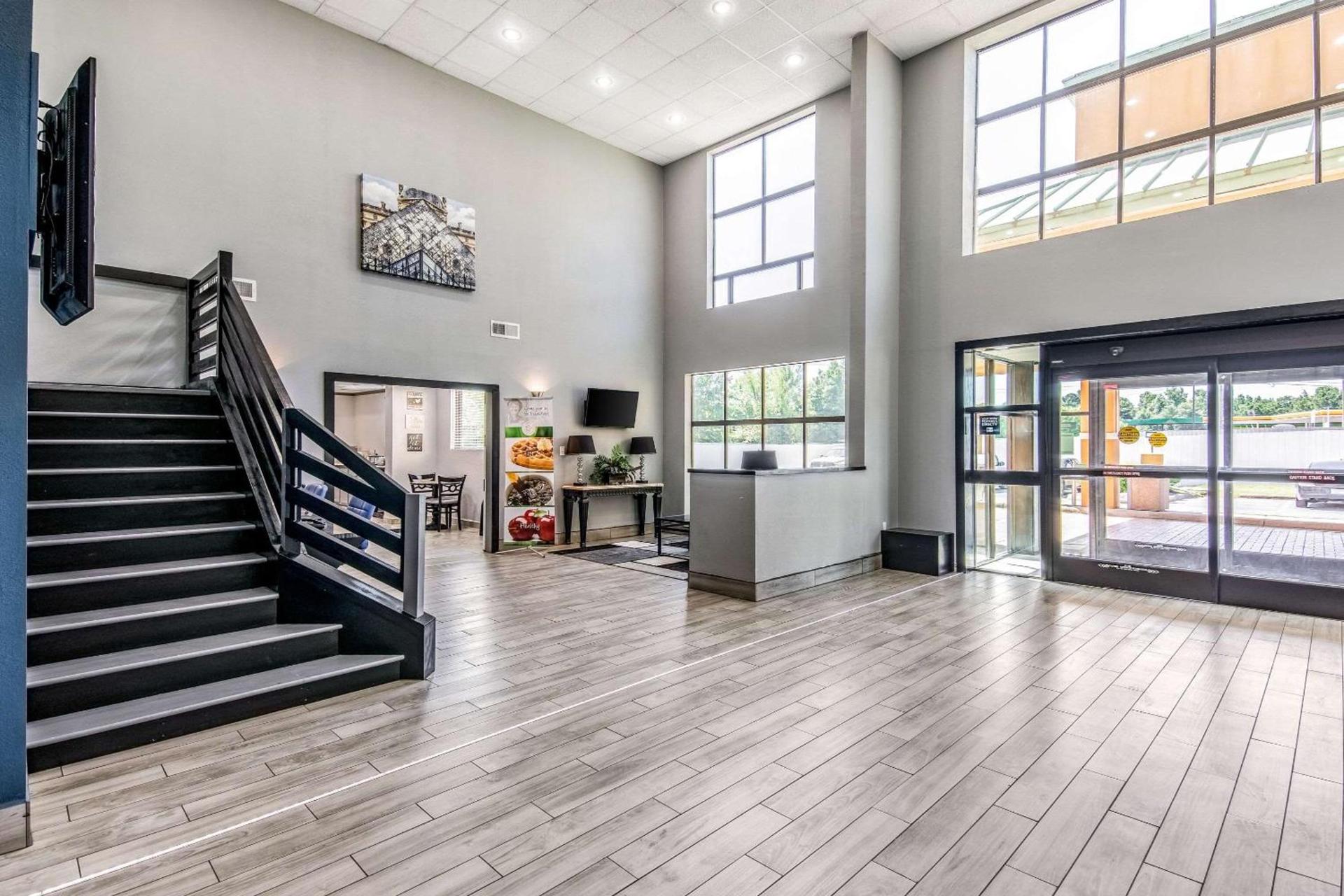 Quality Suites Maumelle - Little Rock Northwest photo 5