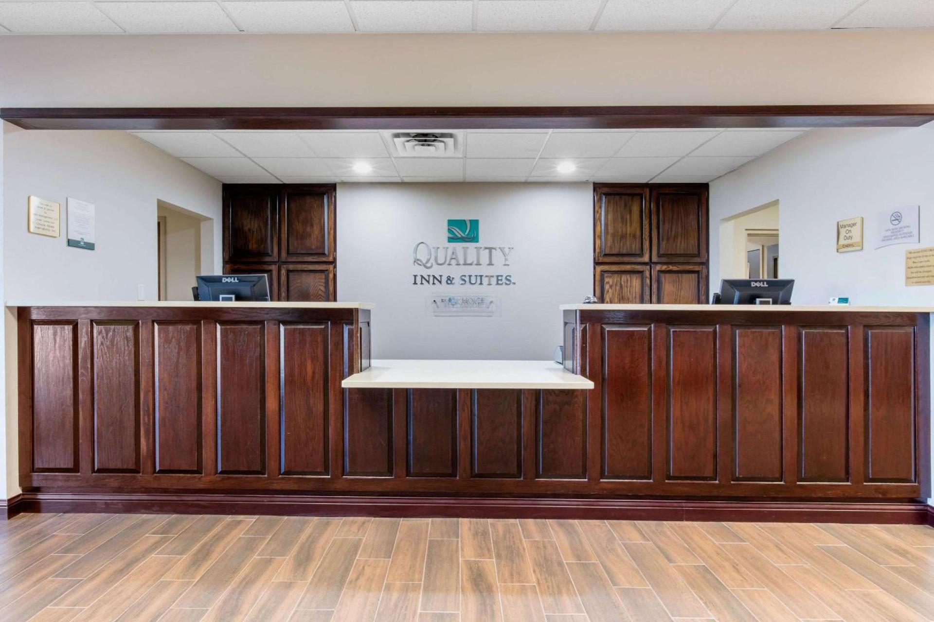 Quality Inn & Suites Mountain Home North photo 5