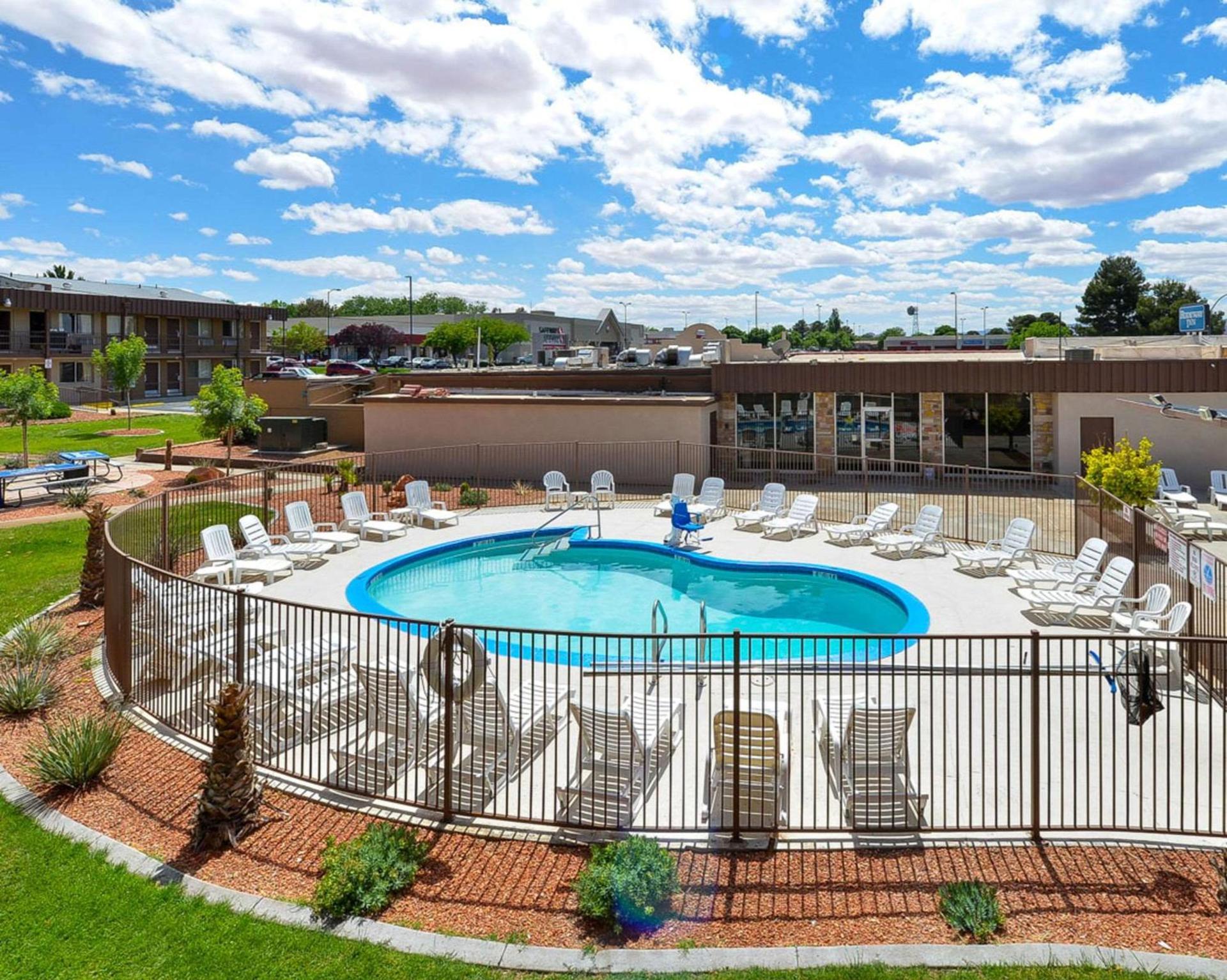 Rodeway Inn at Lake Powell photo 2