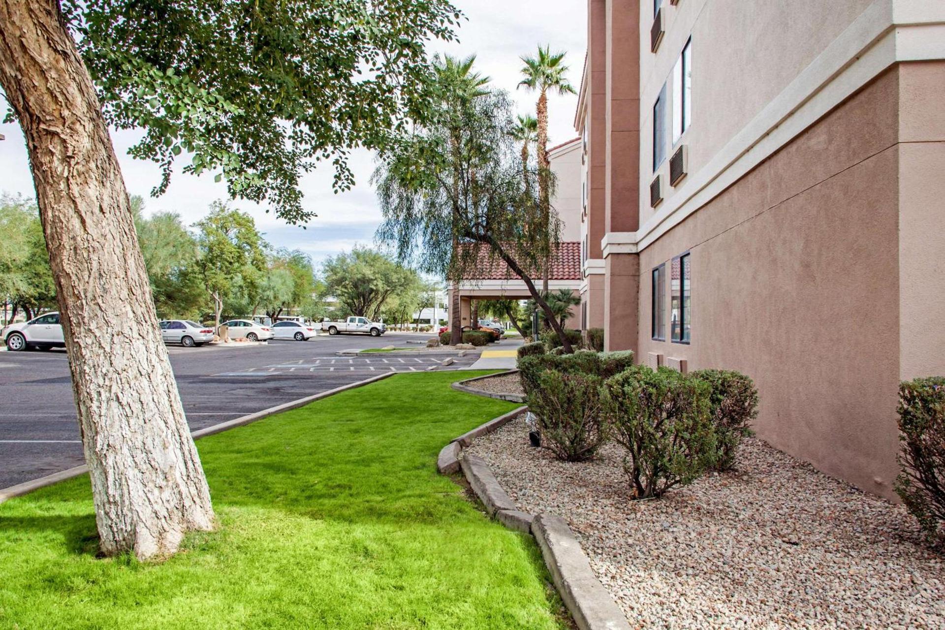 Comfort Inn Chandler - Phoenix South I-10 photo 80