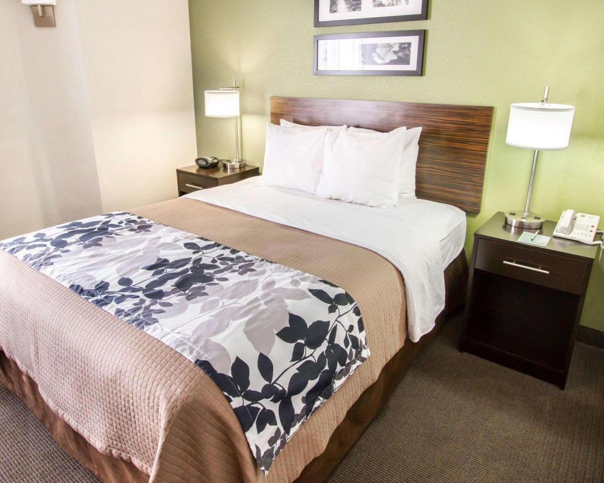 Sleep Inn North Scottsdale near Mayo Clinic photo 30