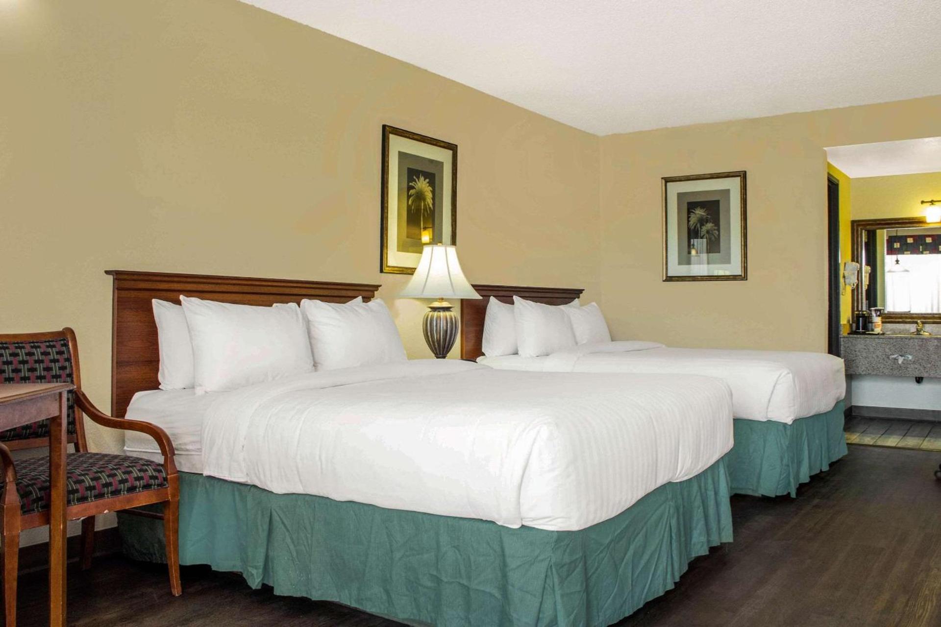 Quality Inn Benson I-10 Exit 304 photo 5