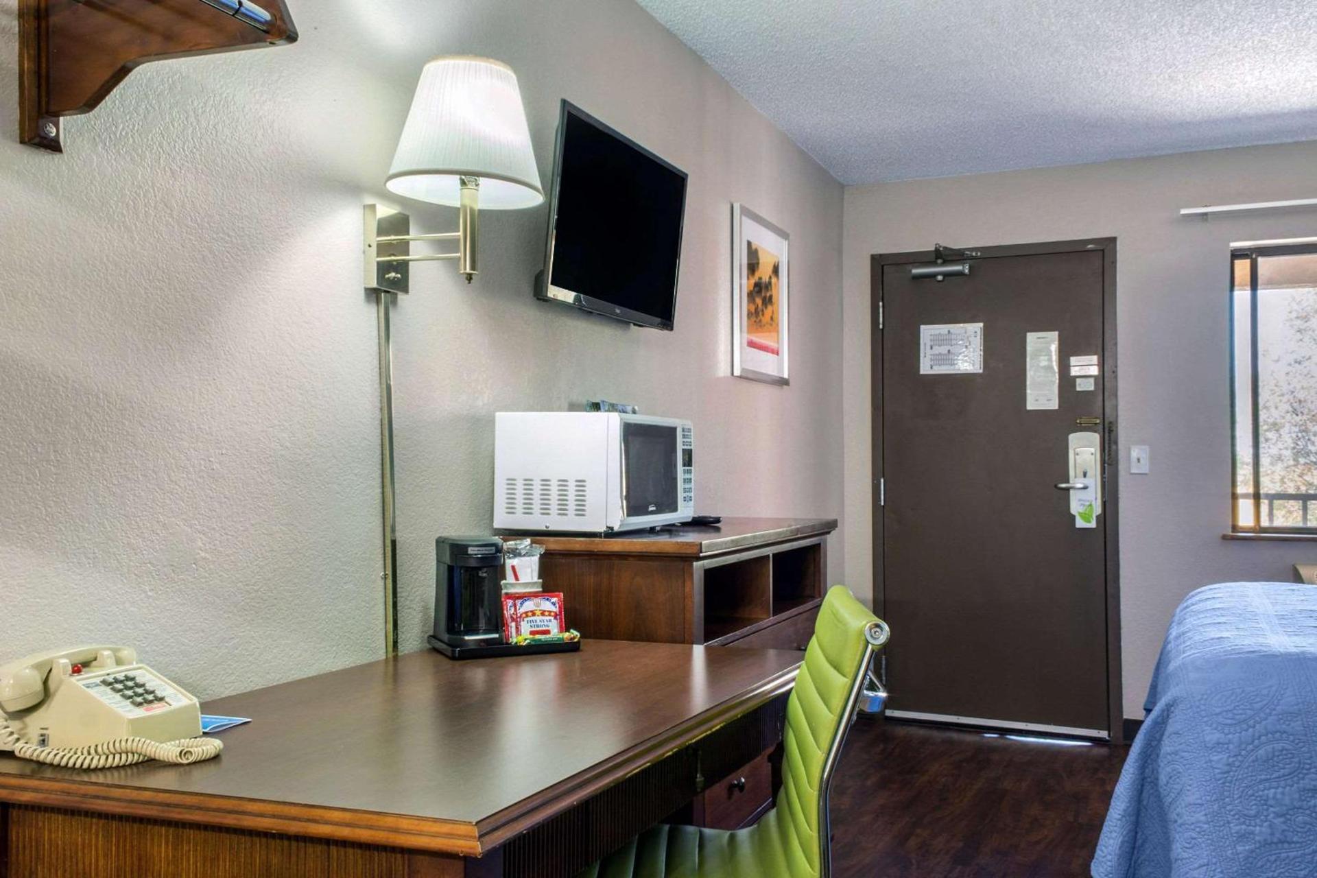 Rodeway Inn near Ft Huachuca photo 11