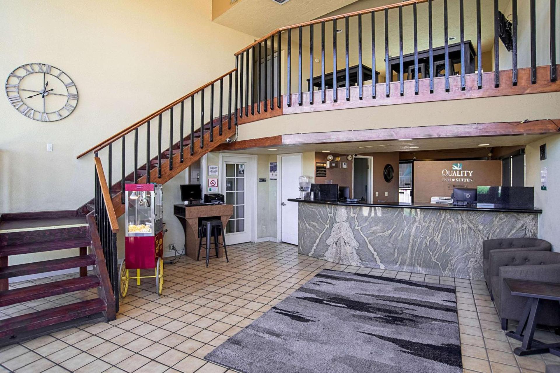 Quality Inn & Suites Phoenix NW - Sun City photo 5