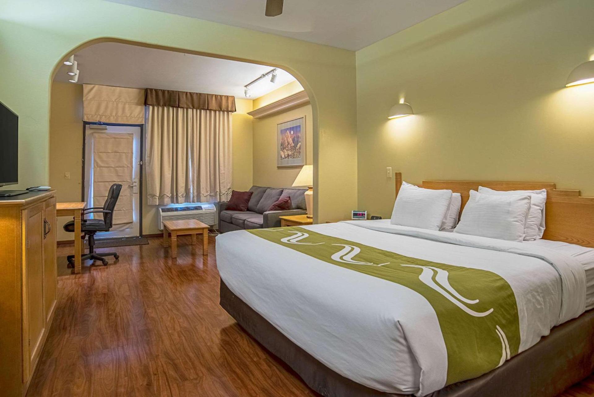 Quality Inn & Suites Phoenix NW - Sun City photo 18