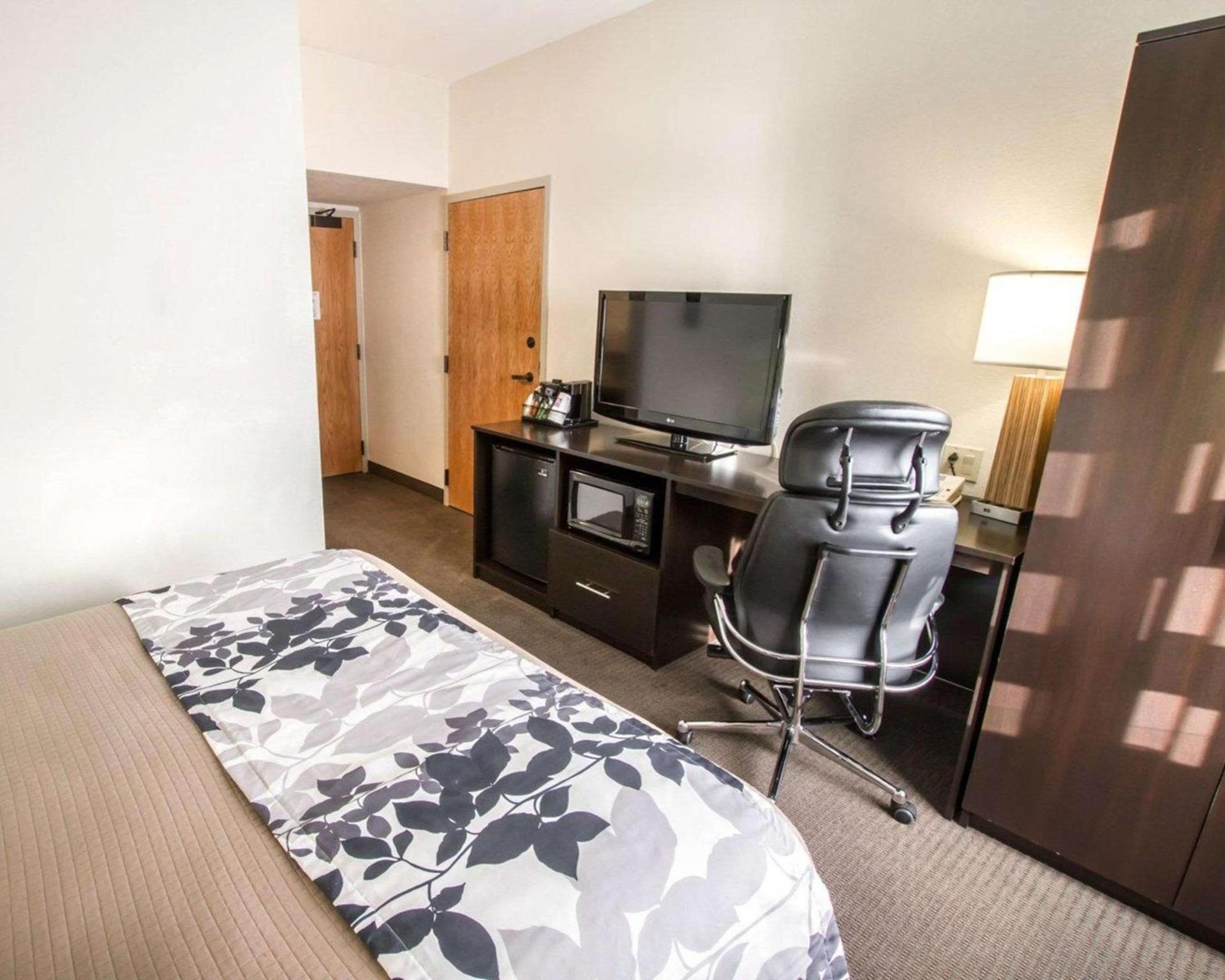 Sleep Inn North Scottsdale near Mayo Clinic photo 27