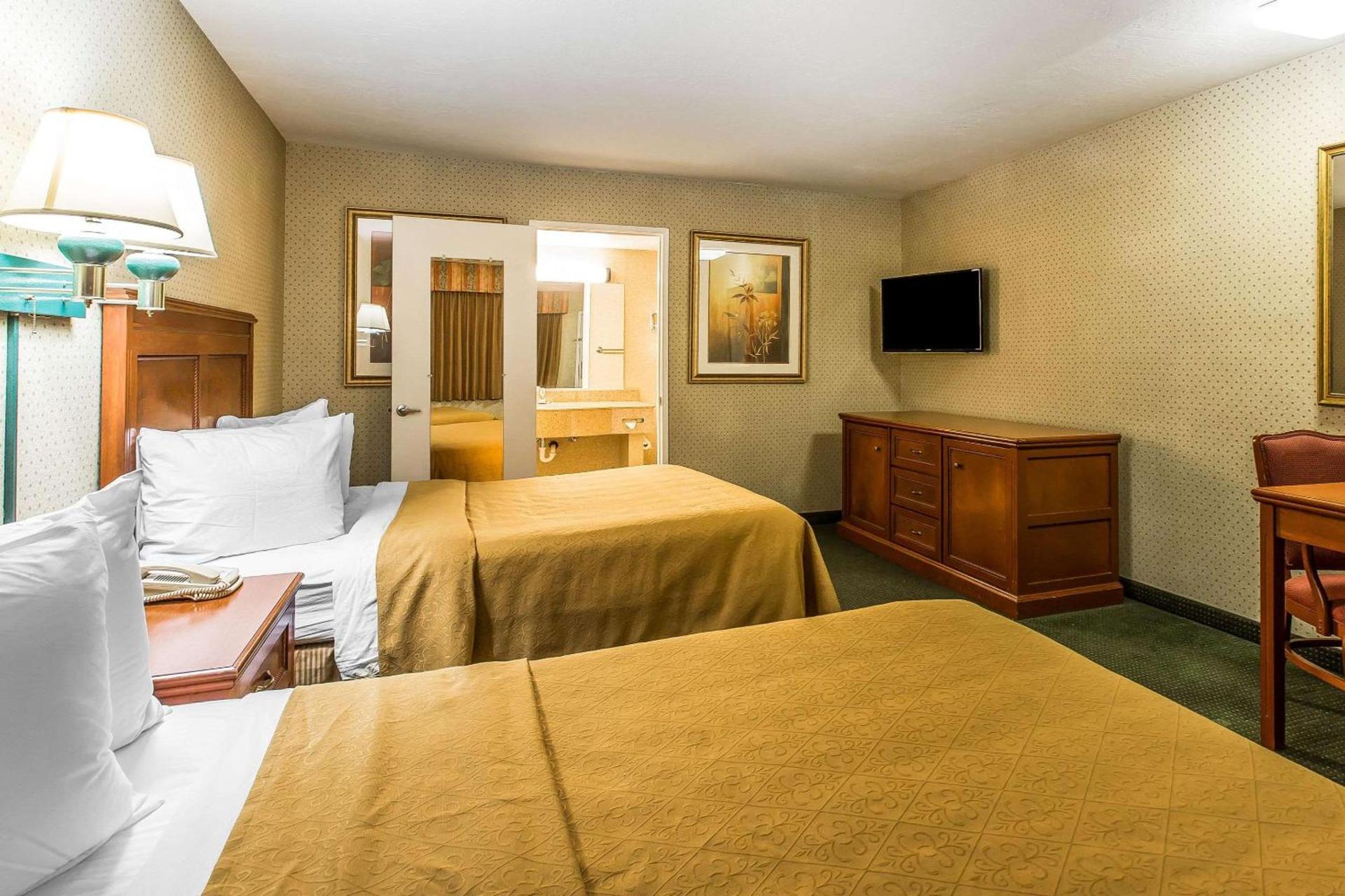 Quality Inn Near China Lake Naval Station photo 42