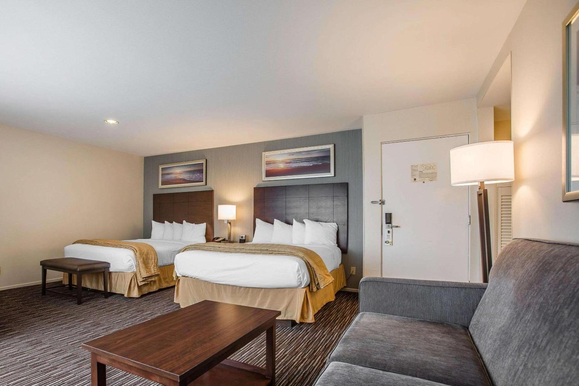 Quality Inn & Suites Hermosa Beach photo 15