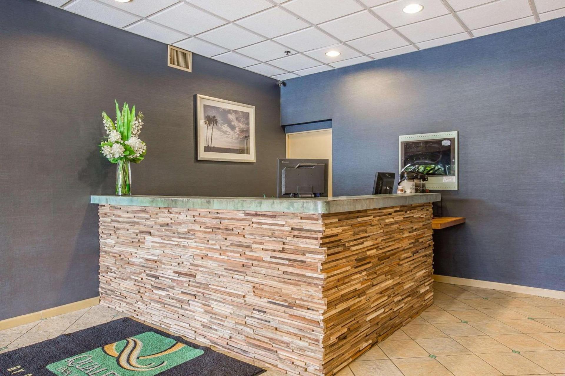 Quality Inn & Suites Hermosa Beach photo 16