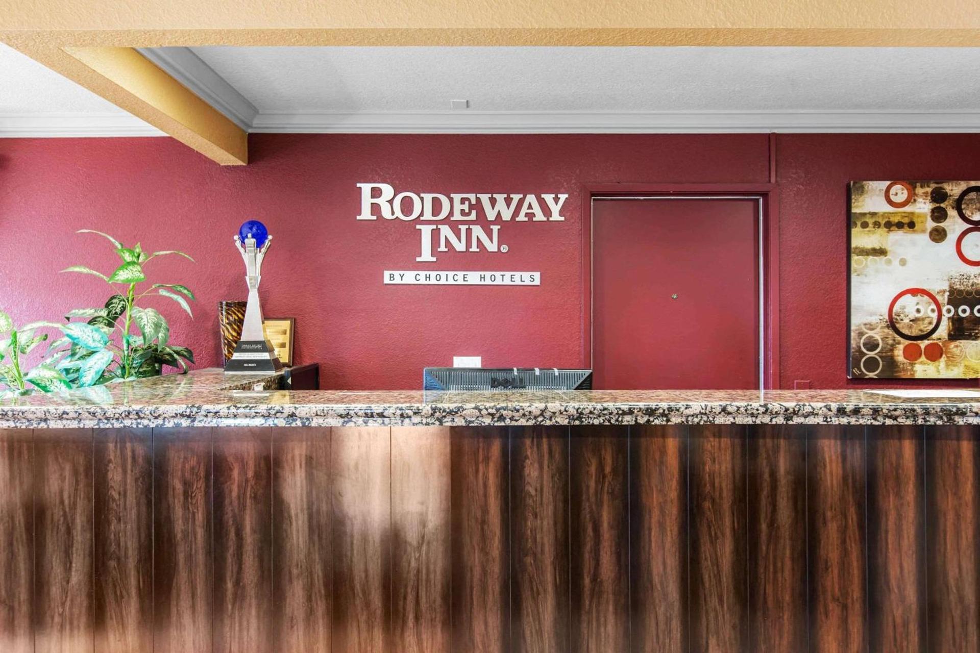 Rodeway Inn Escondido Downtown photo 11
