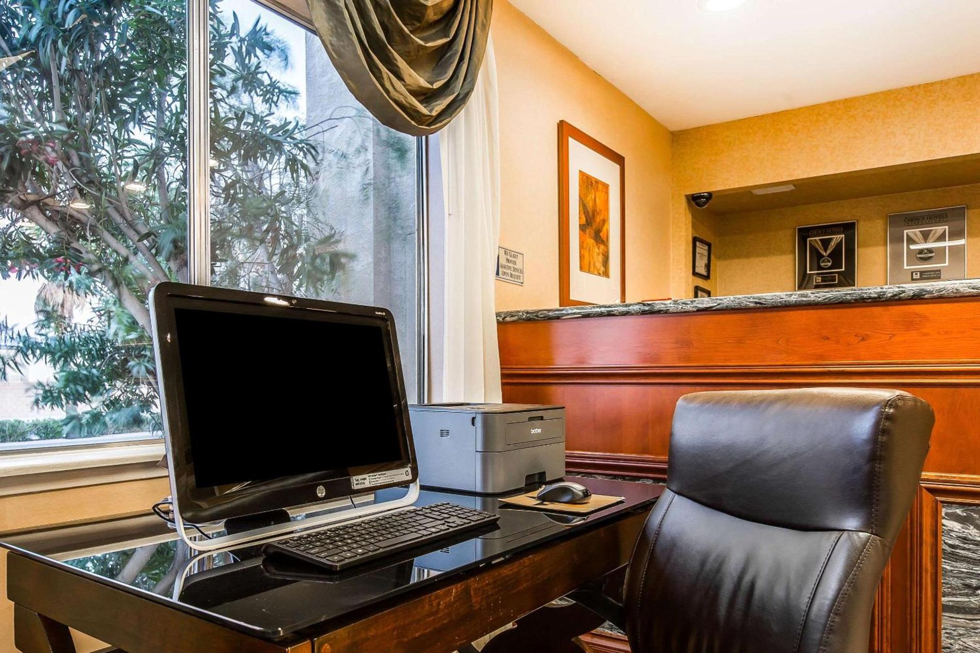 Quality Inn Near China Lake Naval Station photo 17