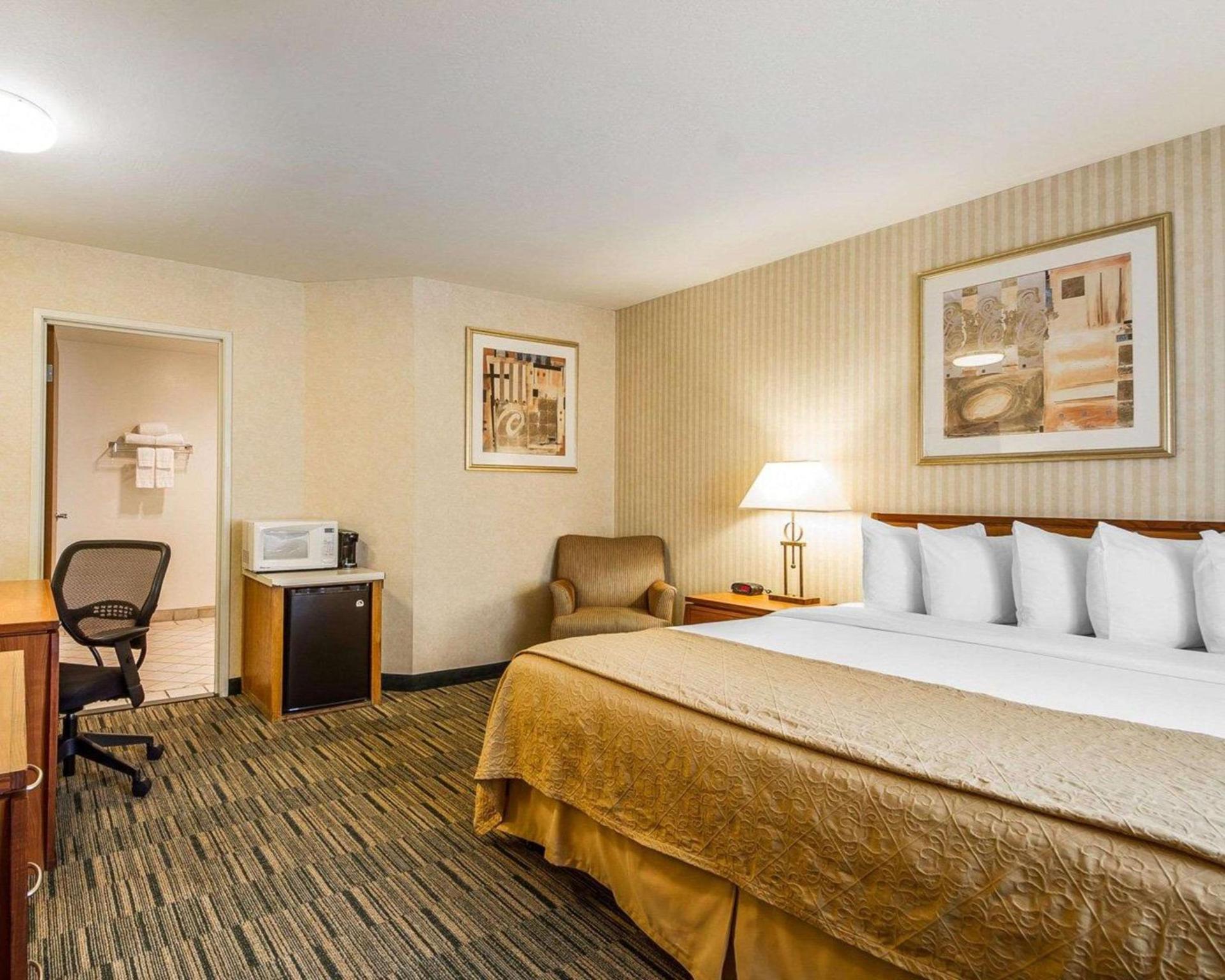 Quality Inn Petaluma - Sonoma photo 15