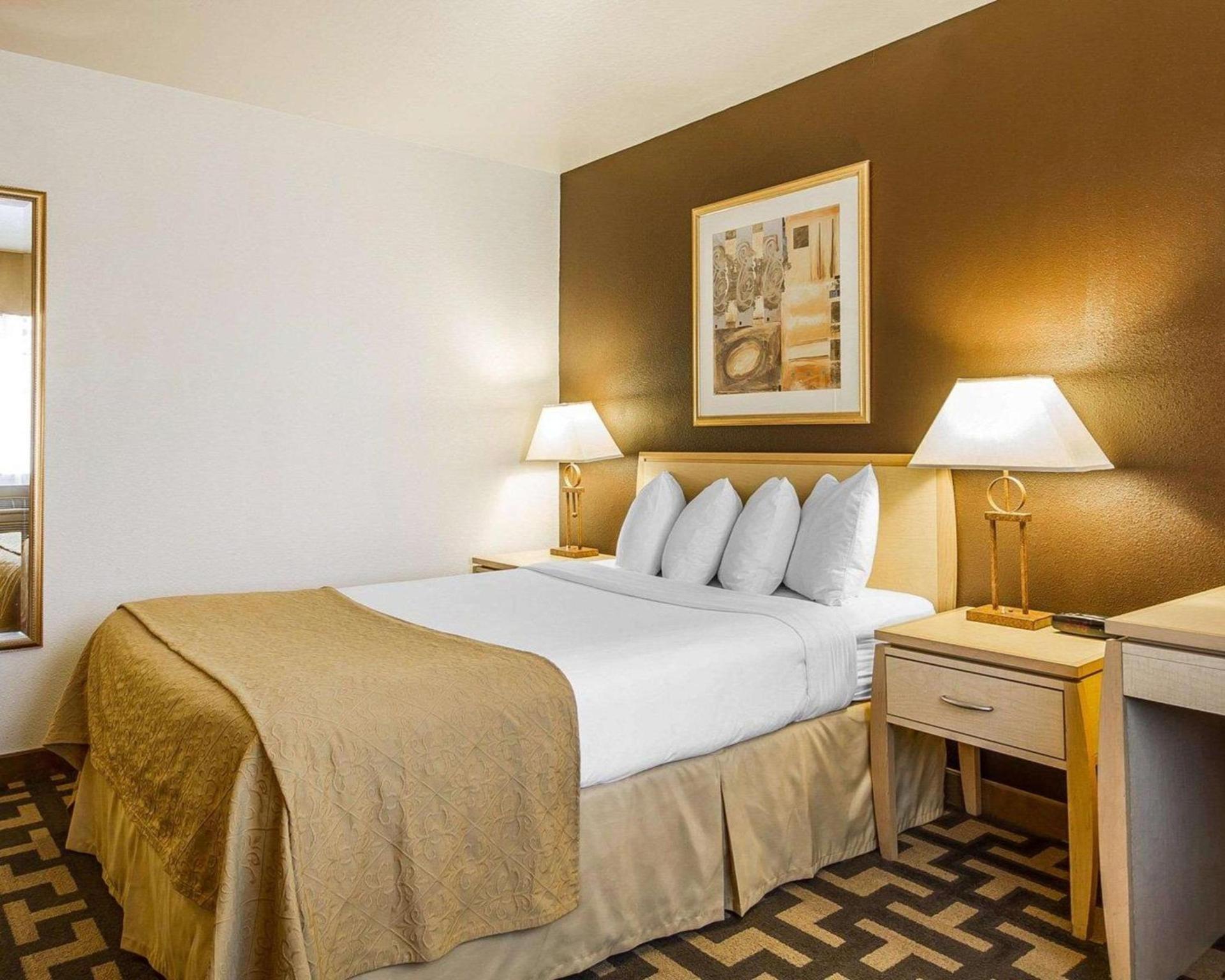 Quality Inn Petaluma - Sonoma photo 24
