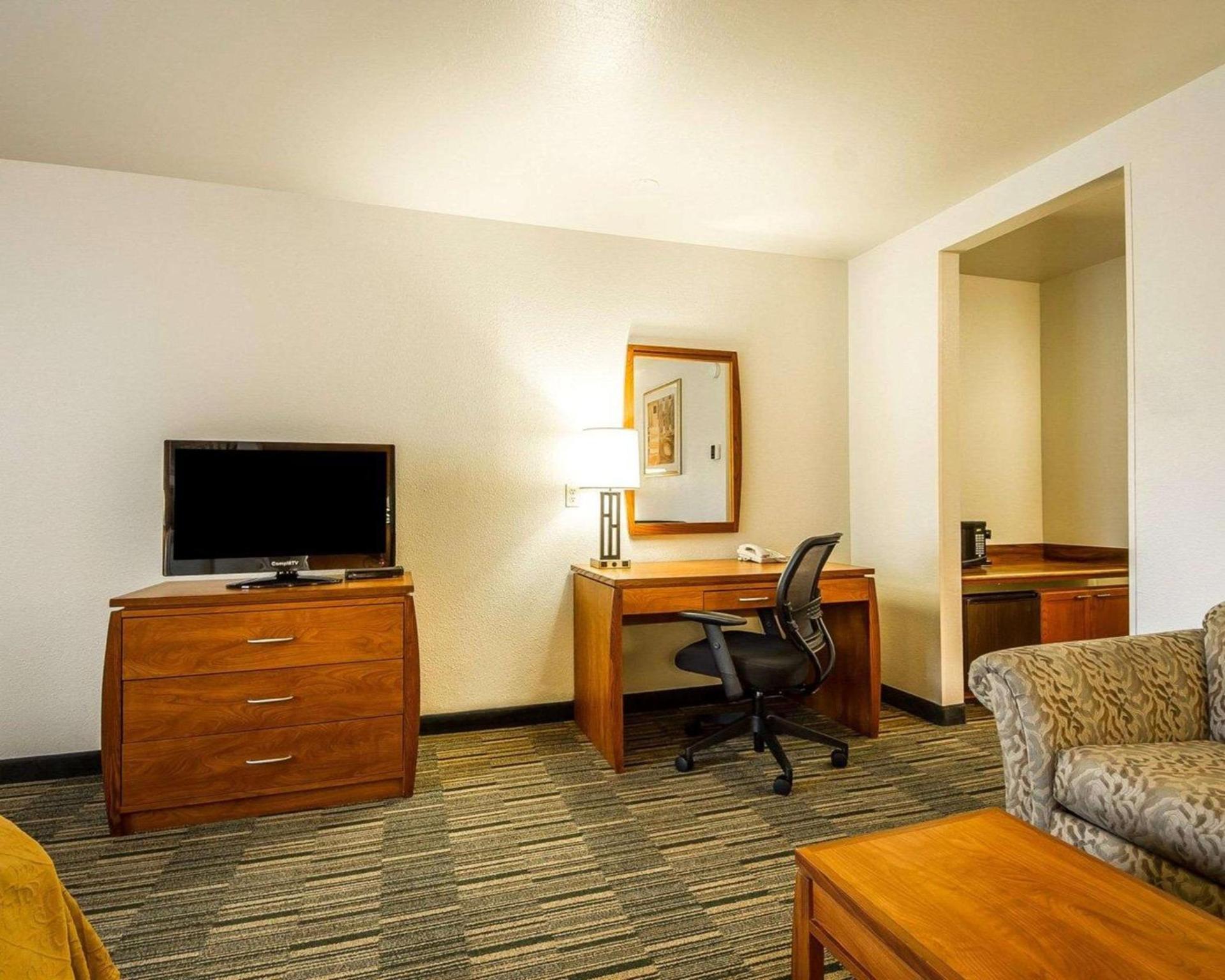 Quality Inn Petaluma - Sonoma photo 13