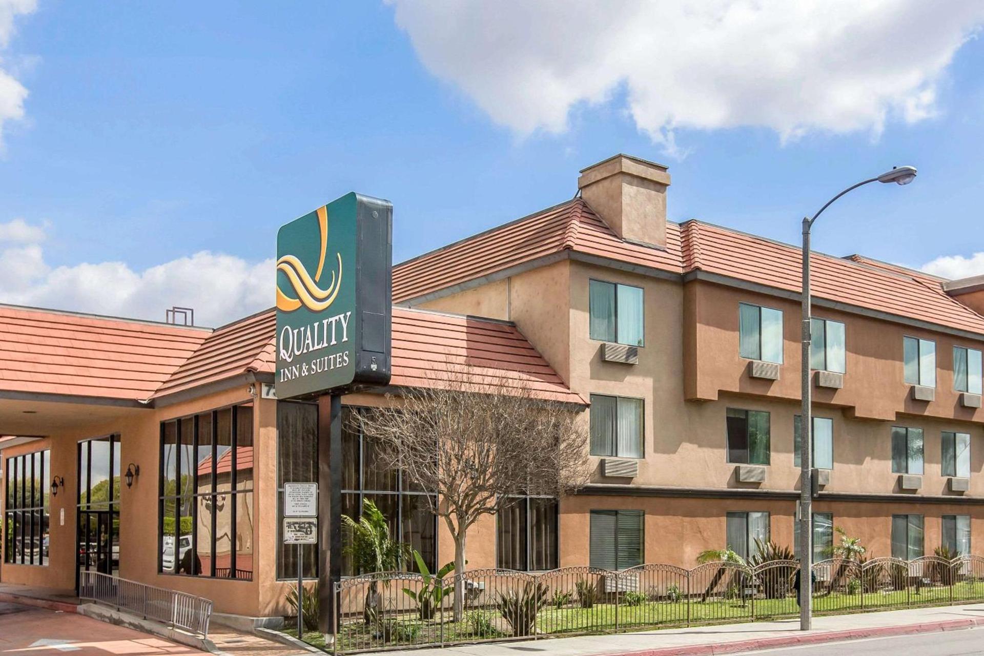 Quality Inn & Suites Bell Gardens-Los Angeles photo 17