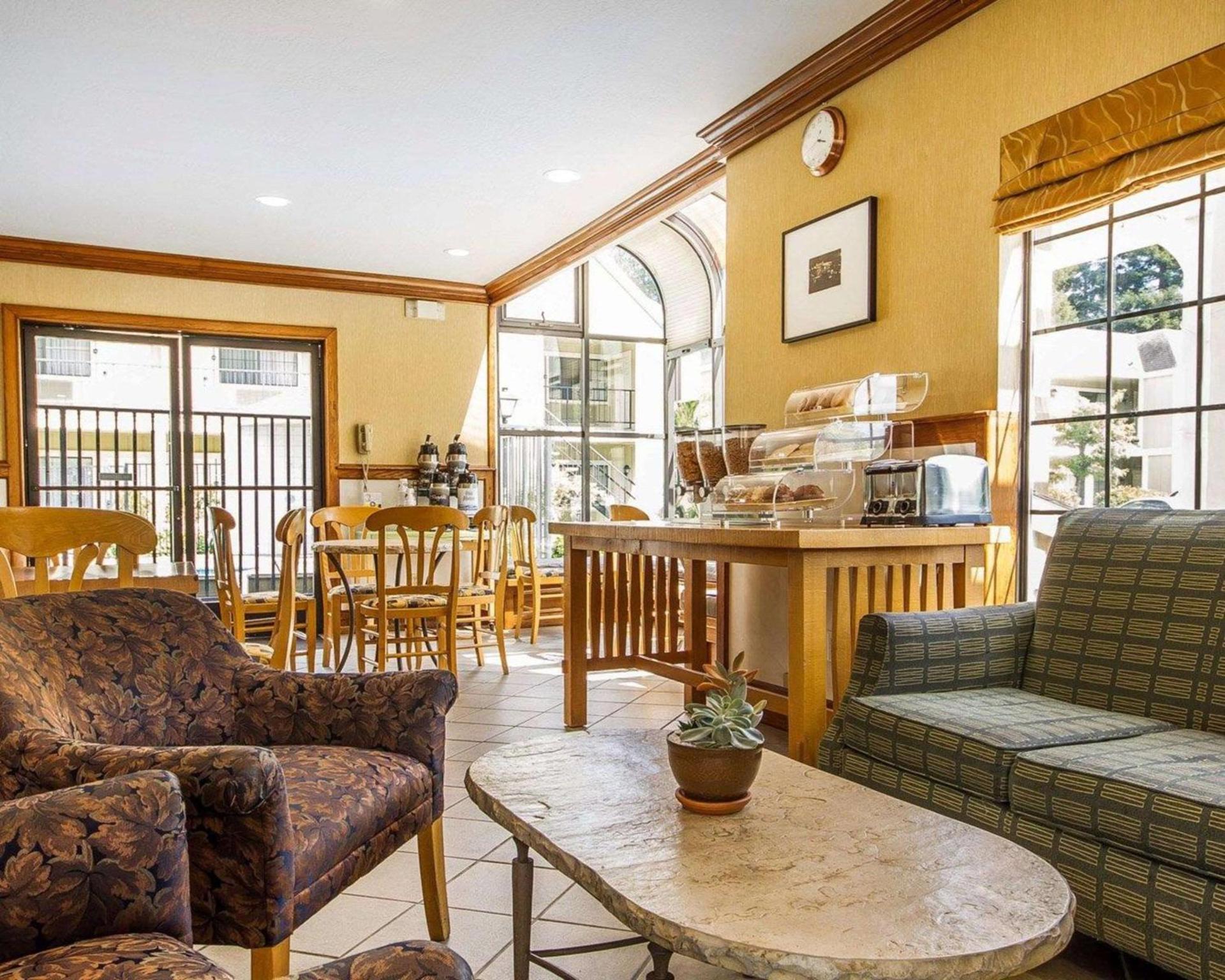 Quality Inn Petaluma - Sonoma photo 6