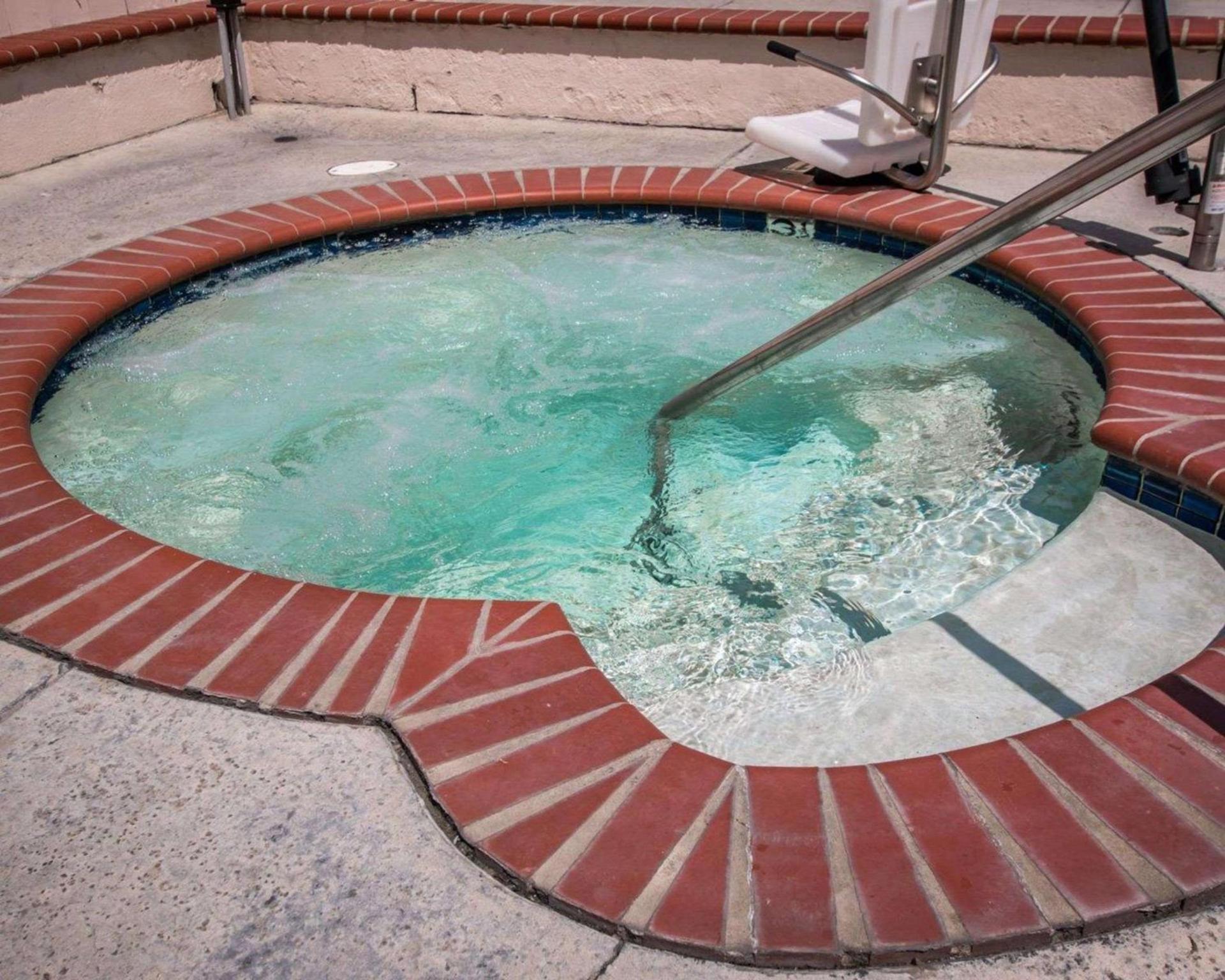 Quality Inn Temecula Valley Wine Country photo 24