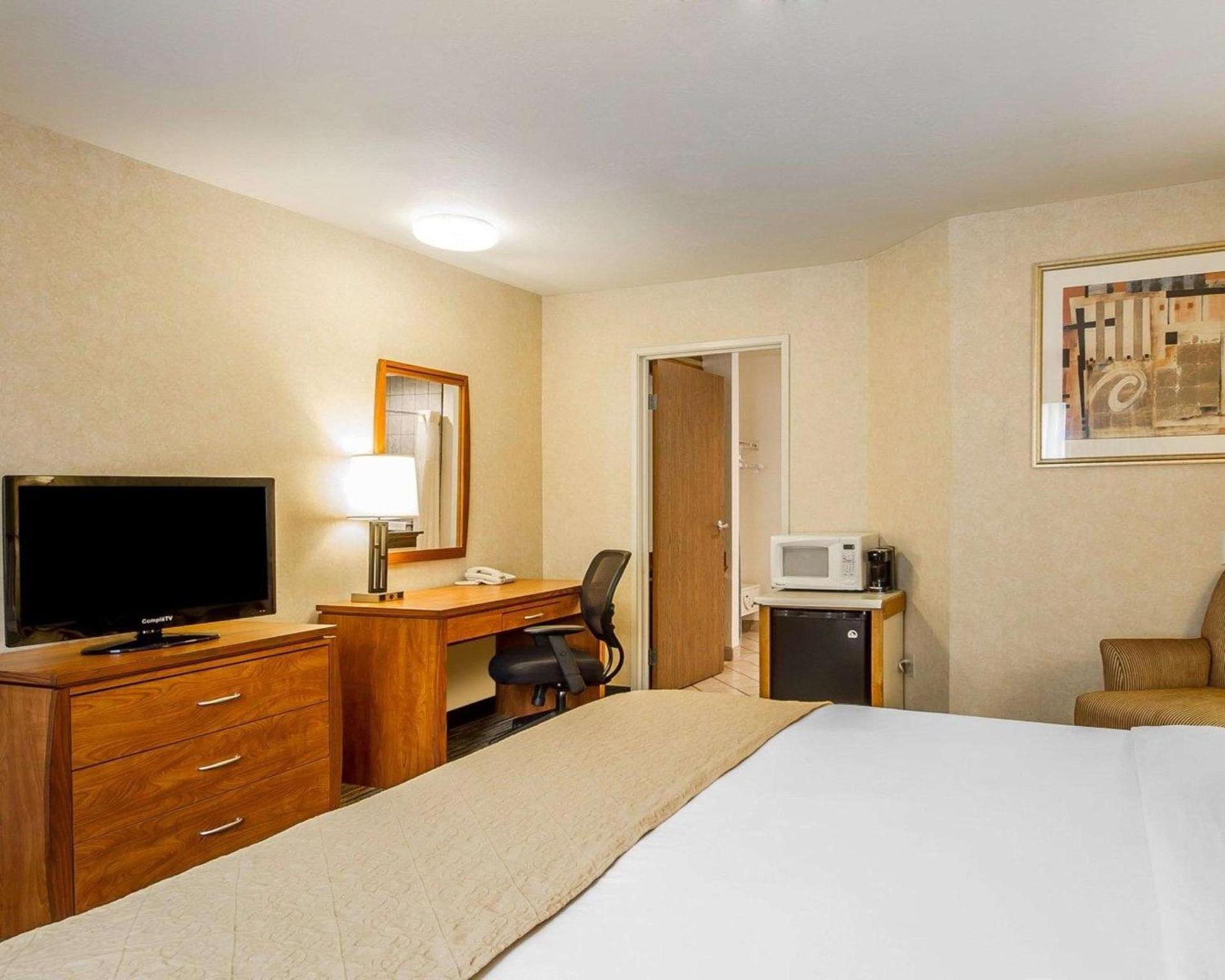 Quality Inn Petaluma - Sonoma photo 23