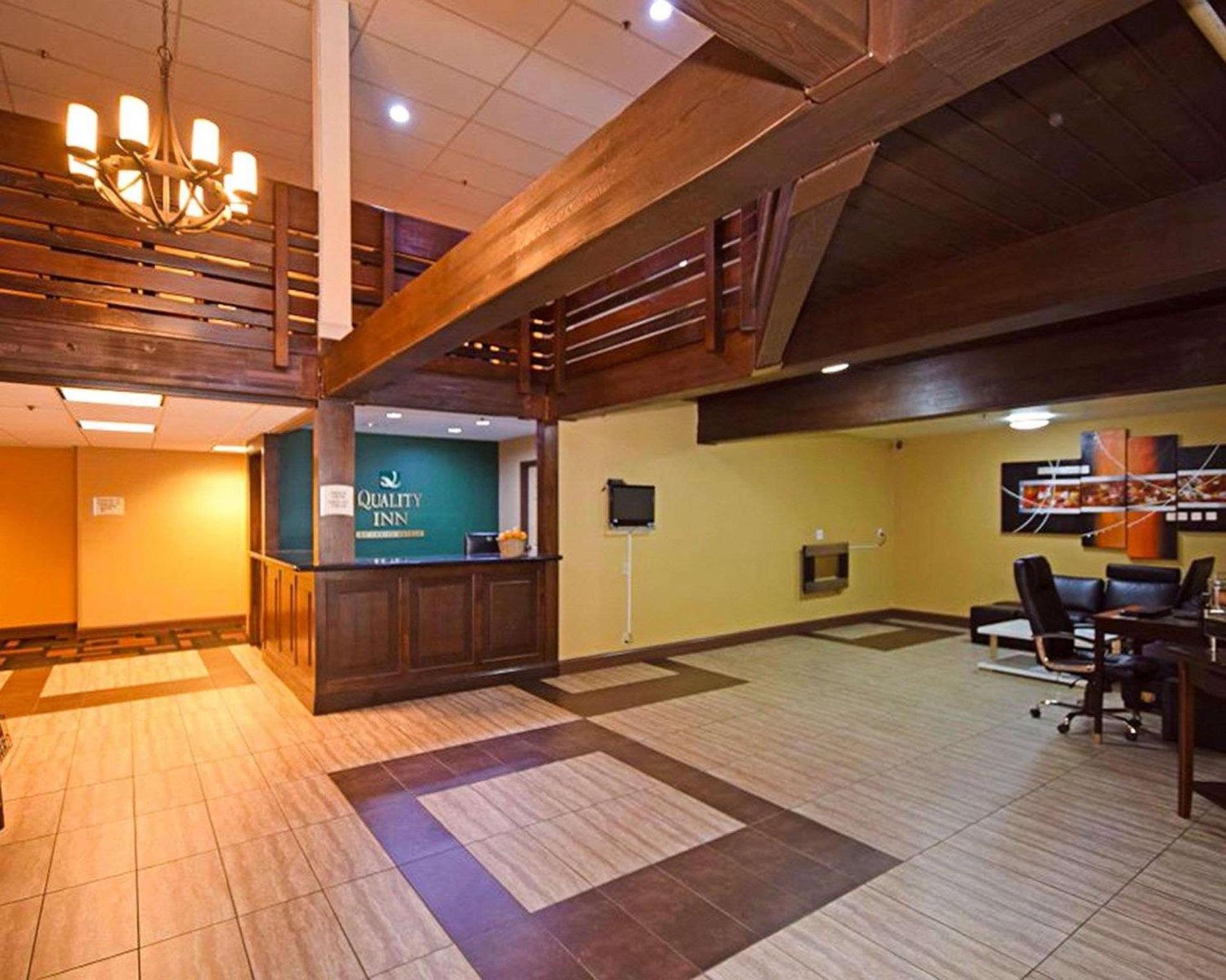 Quality Inn near Mammoth Mountain Ski Resort photo 14