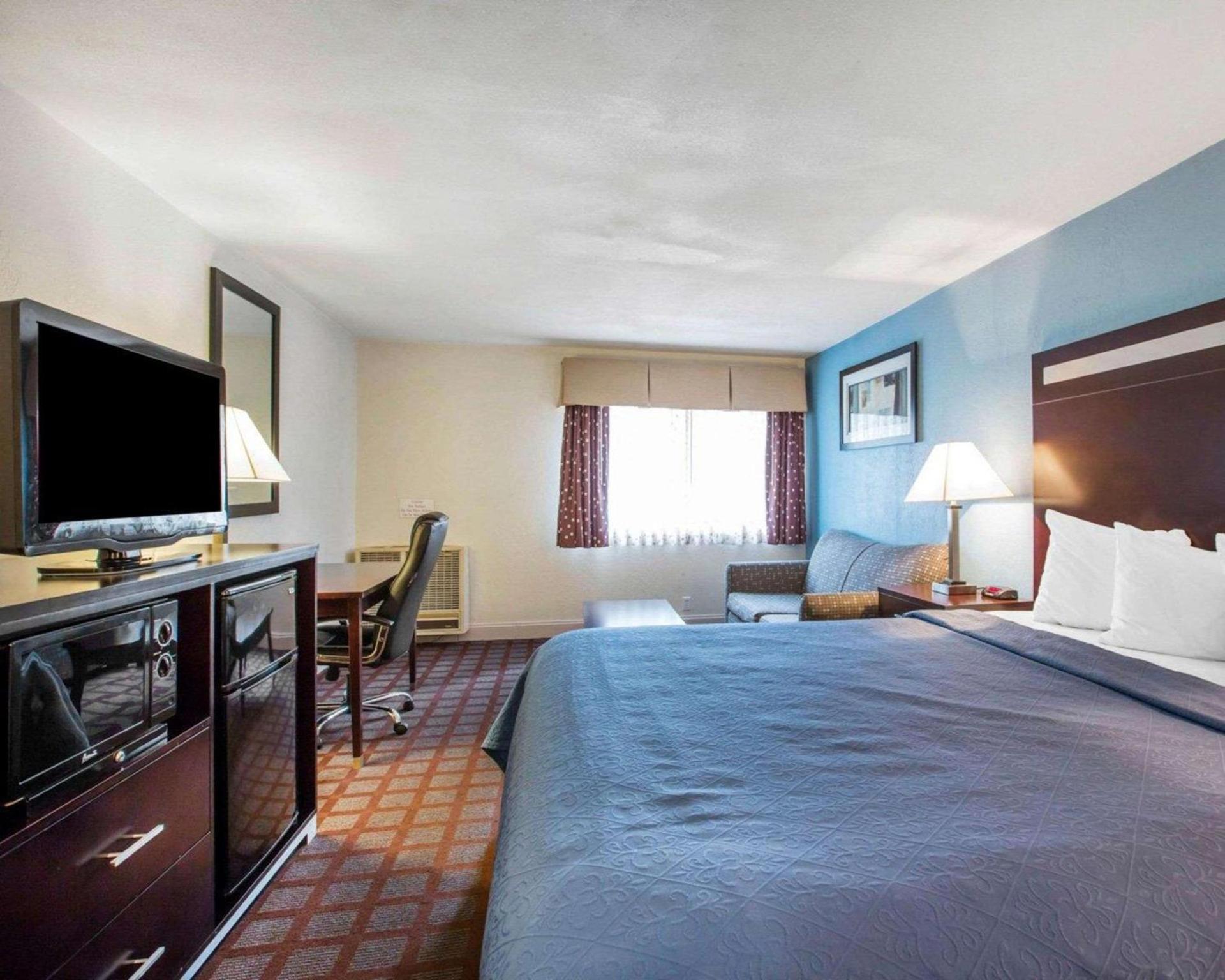 Quality Inn near Mammoth Mountain Ski Resort photo 13
