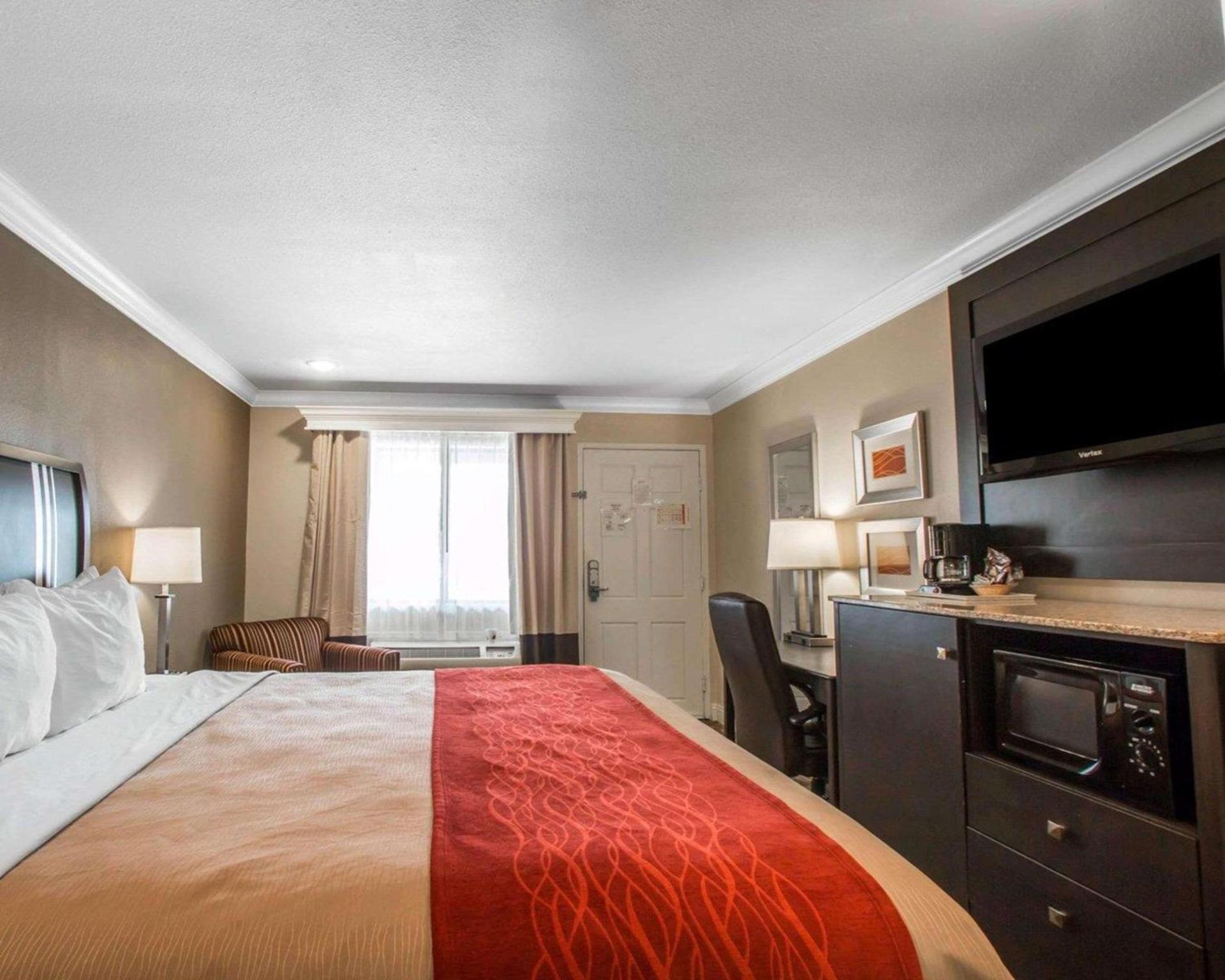 Quality Inn Downey photo 17