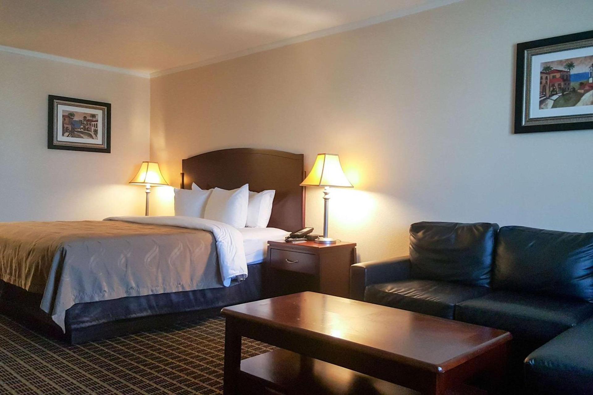 Quality Inn Temecula Valley Wine Country photo 21