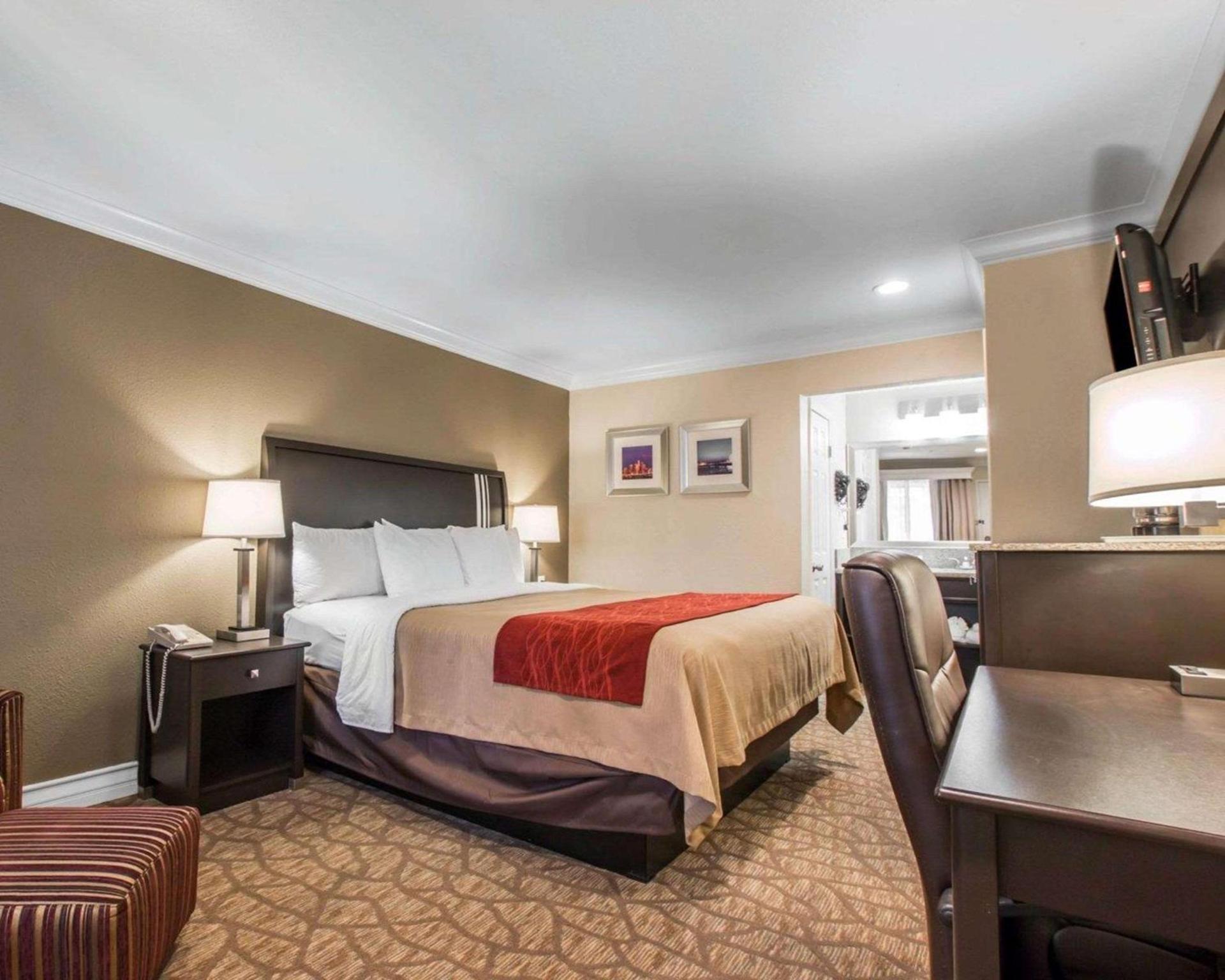 Quality Inn Downey photo 15