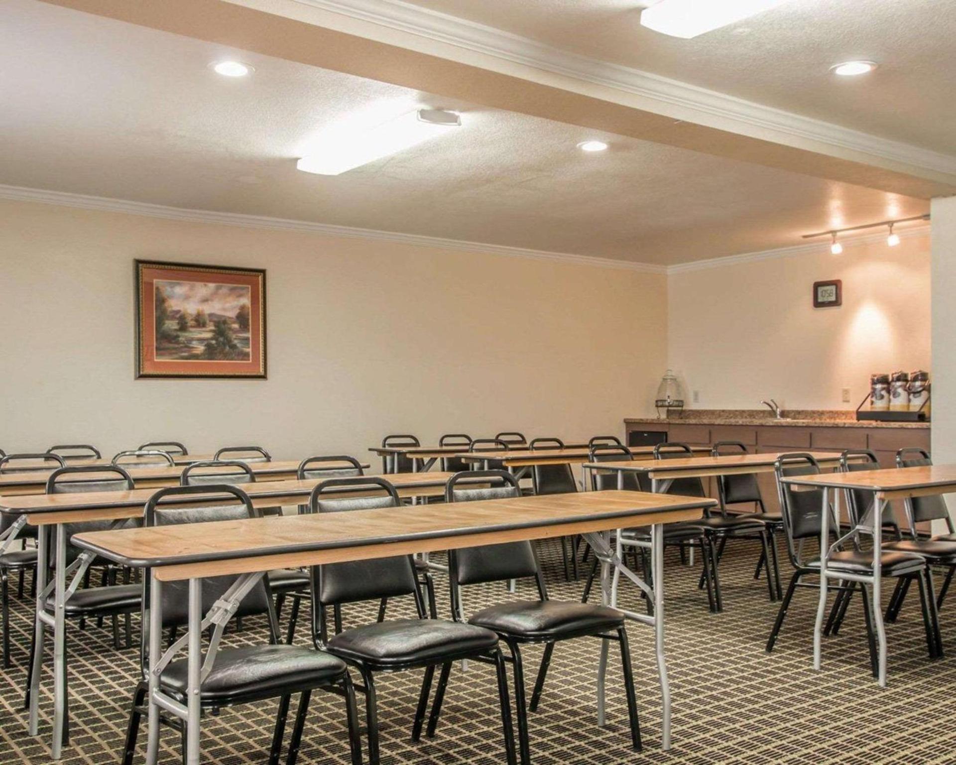 Quality Inn Temecula Valley Wine Country photo 18
