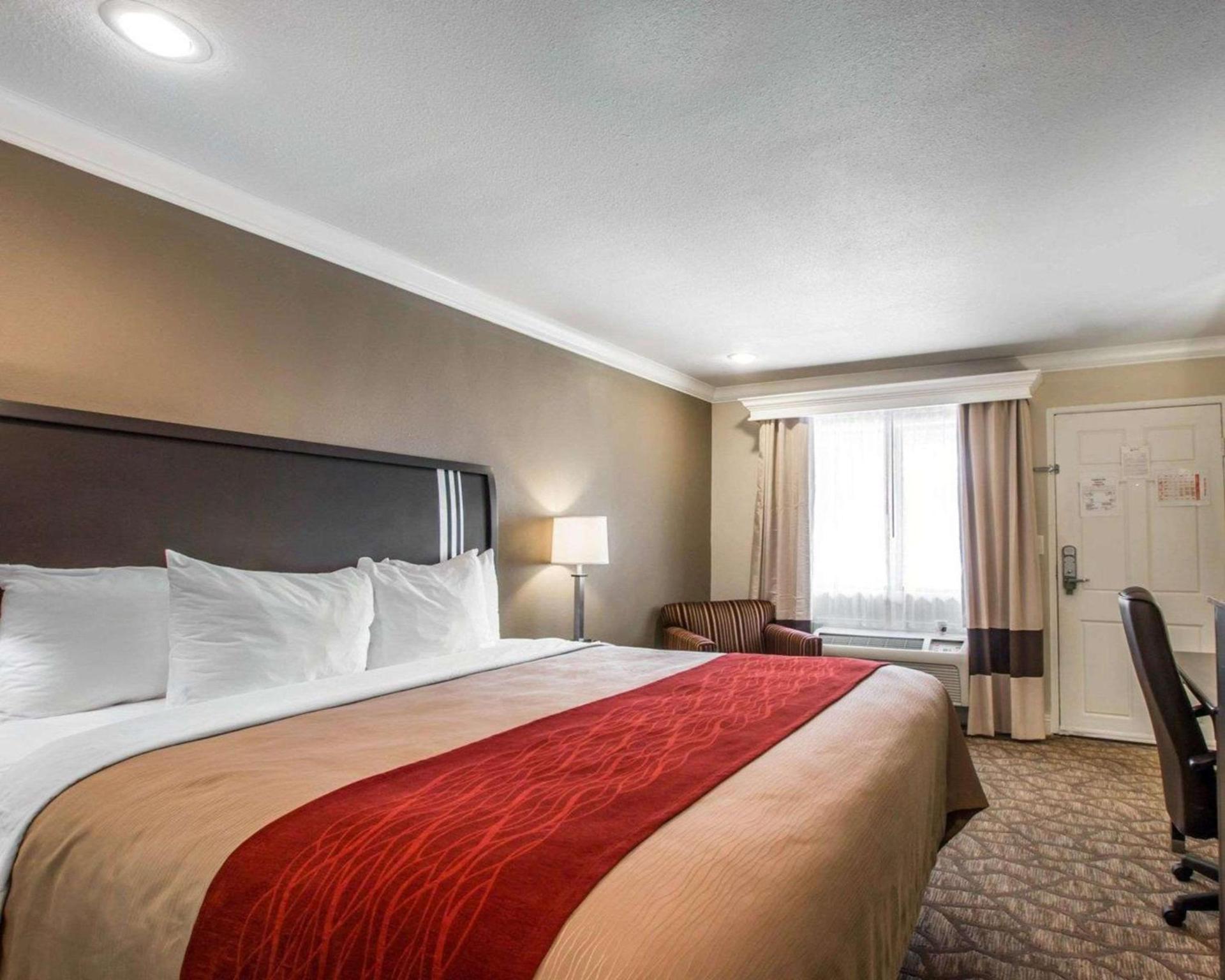Quality Inn Downey photo 13