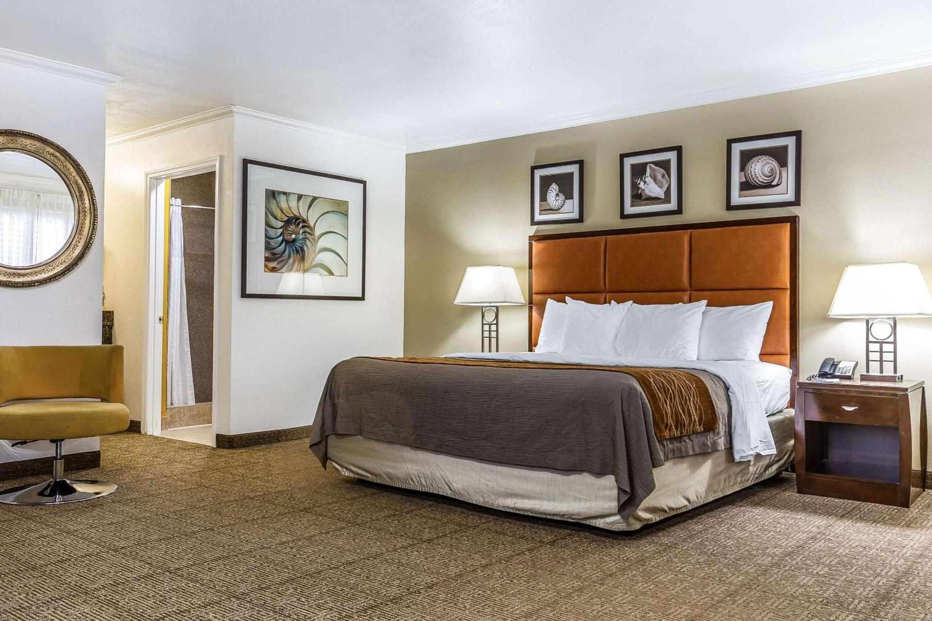Comfort Inn Santa Cruz North photo 47