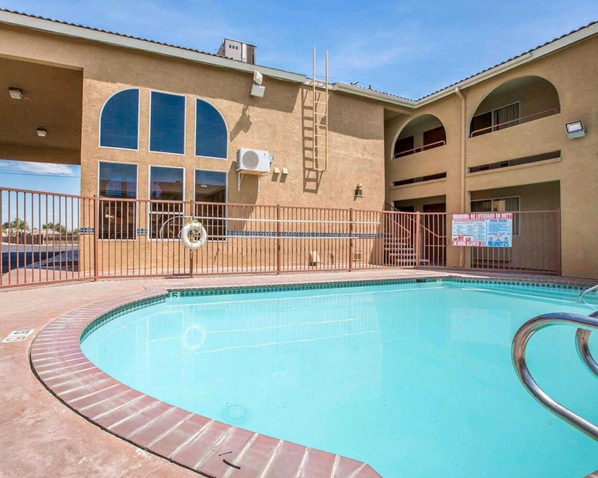 Rodeway Inn Delano photo 28