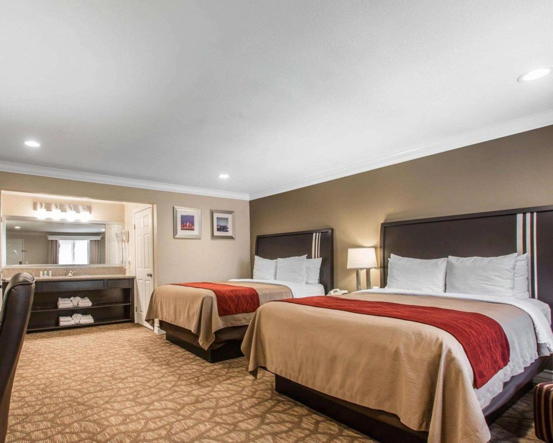 Quality Inn Downey photo 11