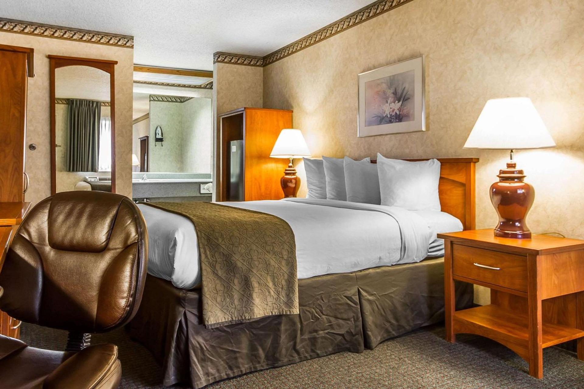 Quality Inn & Suites Silicon Valley photo 17