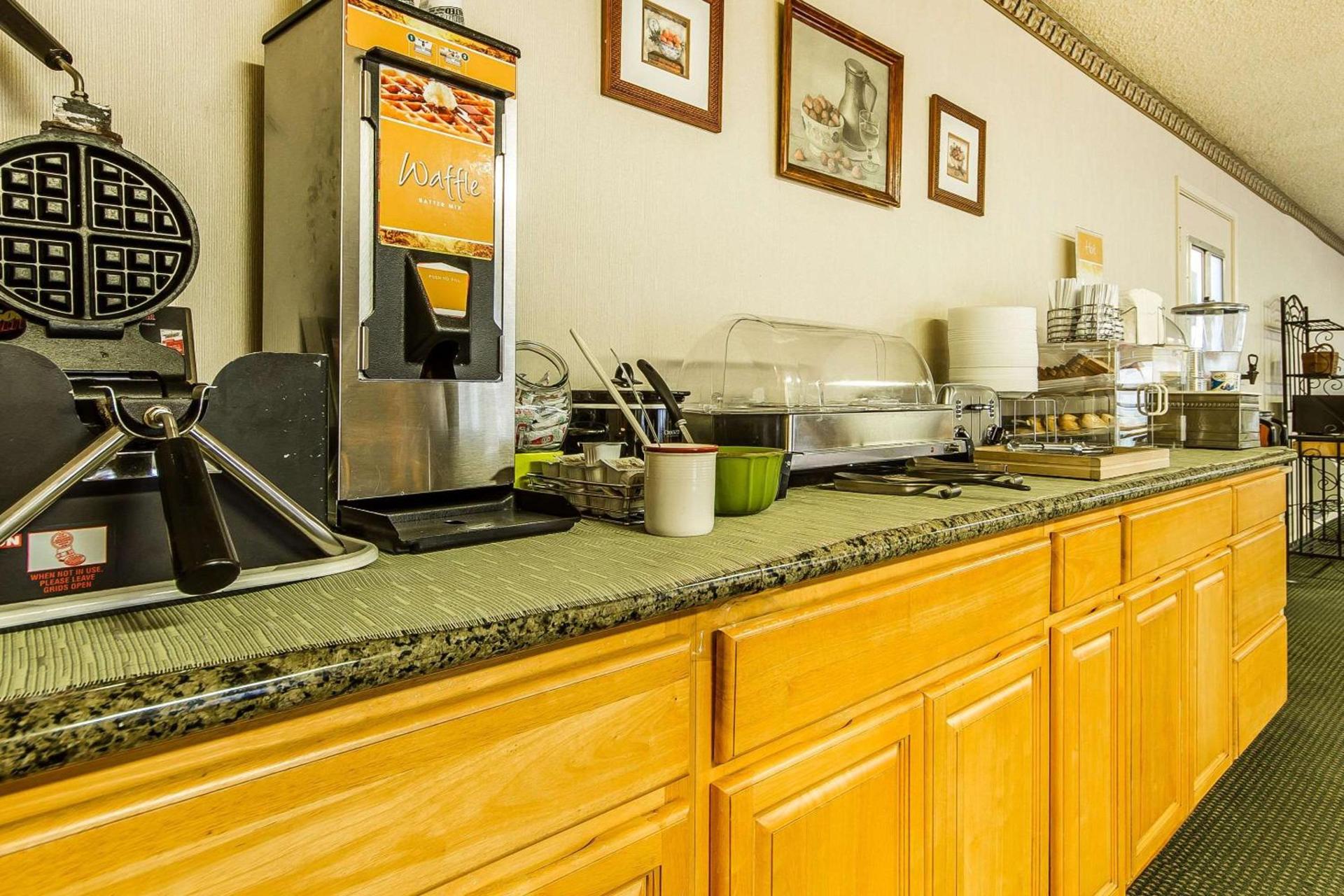 Quality Inn & Suites Silicon Valley photo 19