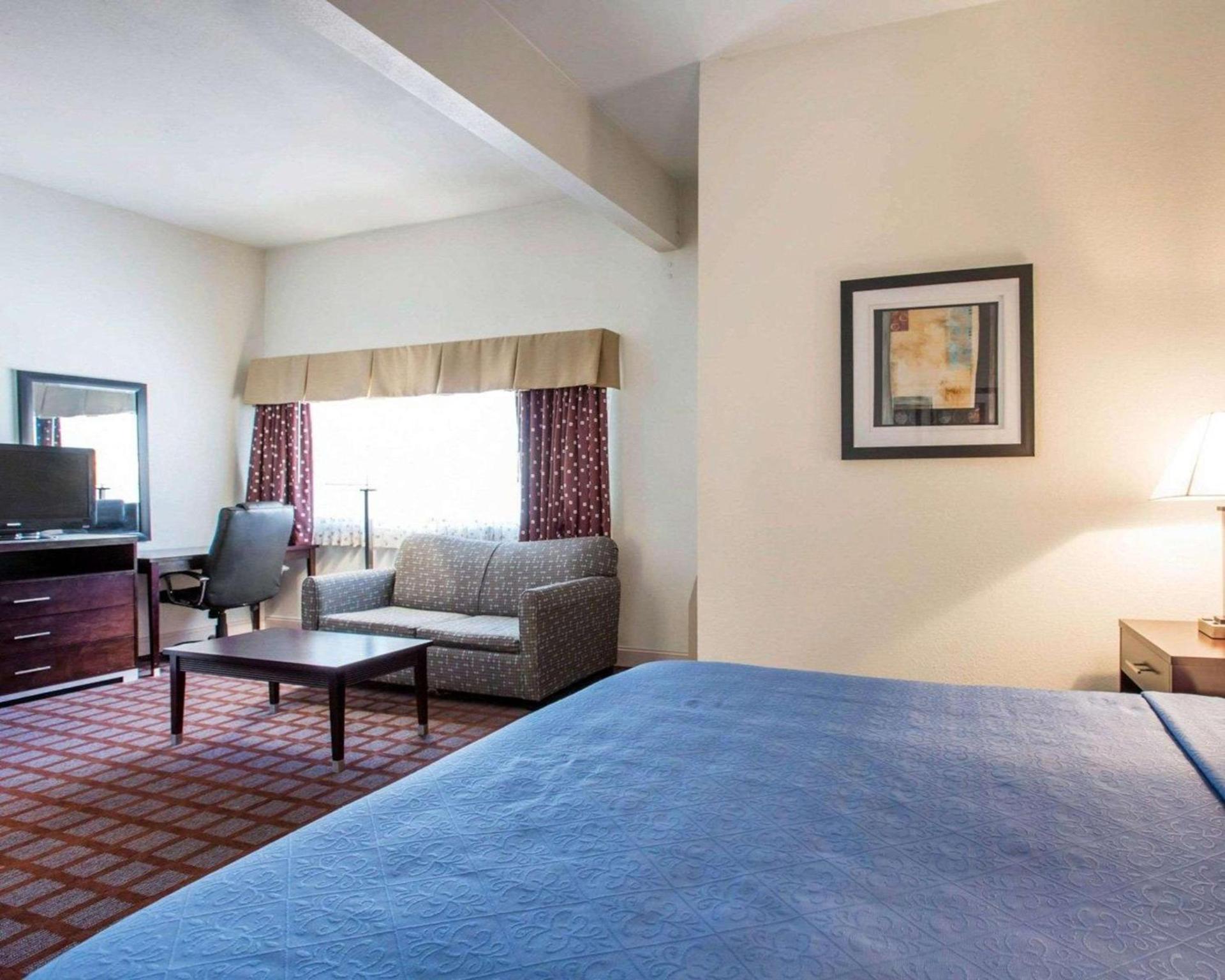 Quality Inn near Mammoth Mountain Ski Resort photo 3