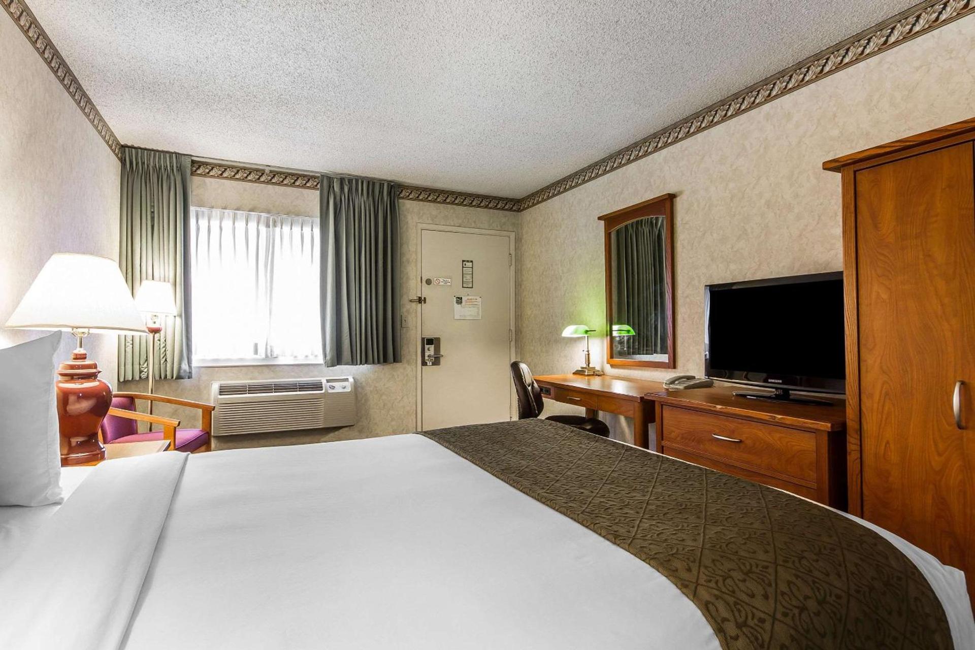 Quality Inn & Suites Silicon Valley photo 27