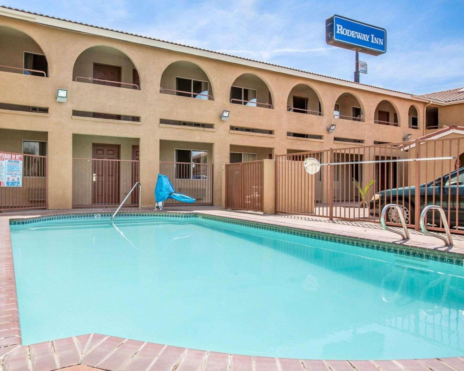 Rodeway Inn Delano photo 15