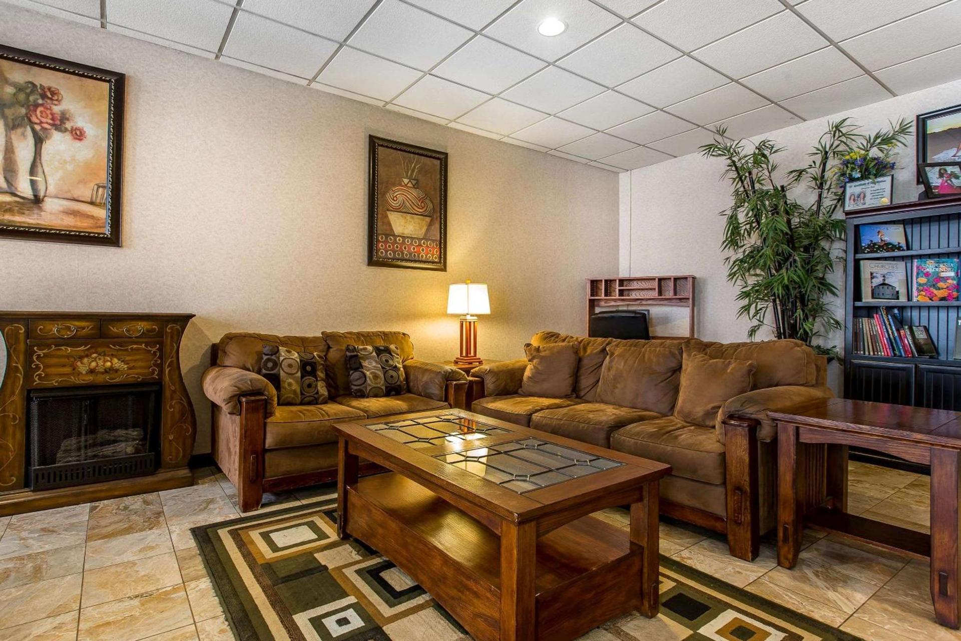 Quality Inn Barstow Route 66 photo 10