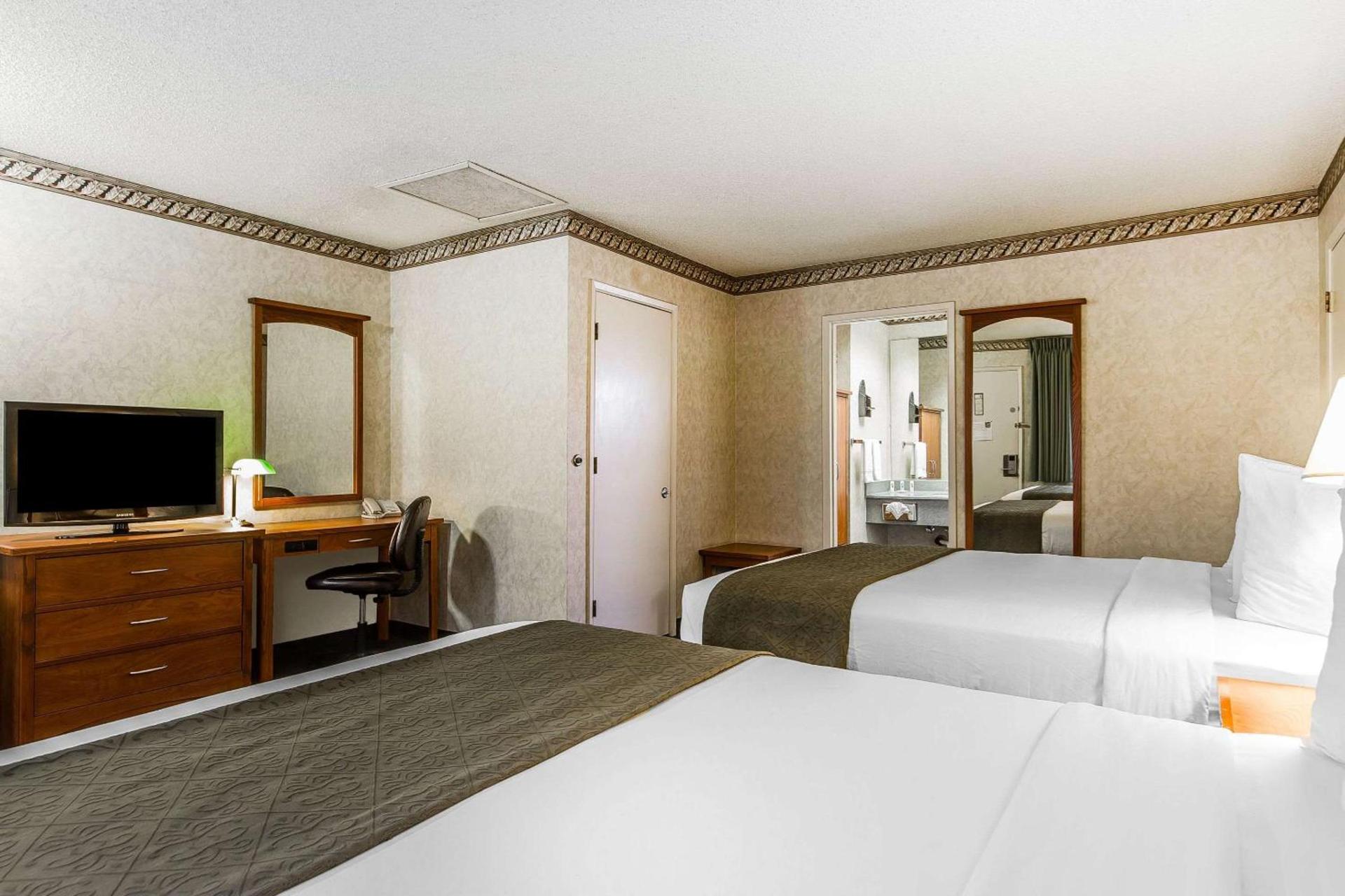 Quality Inn & Suites Silicon Valley photo 37
